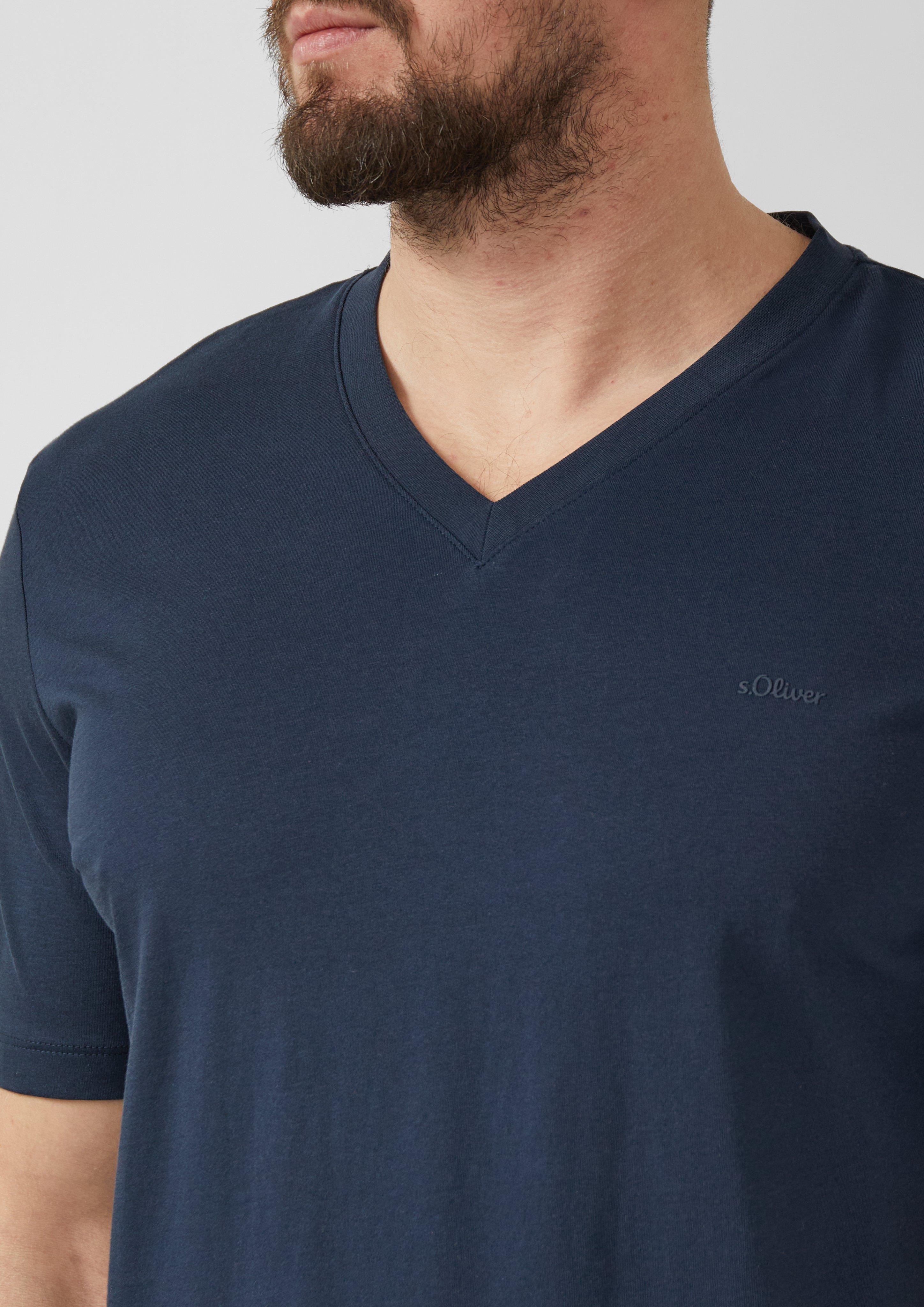 T-shirt in 5978, 6603, 0100, 9999 & 7853