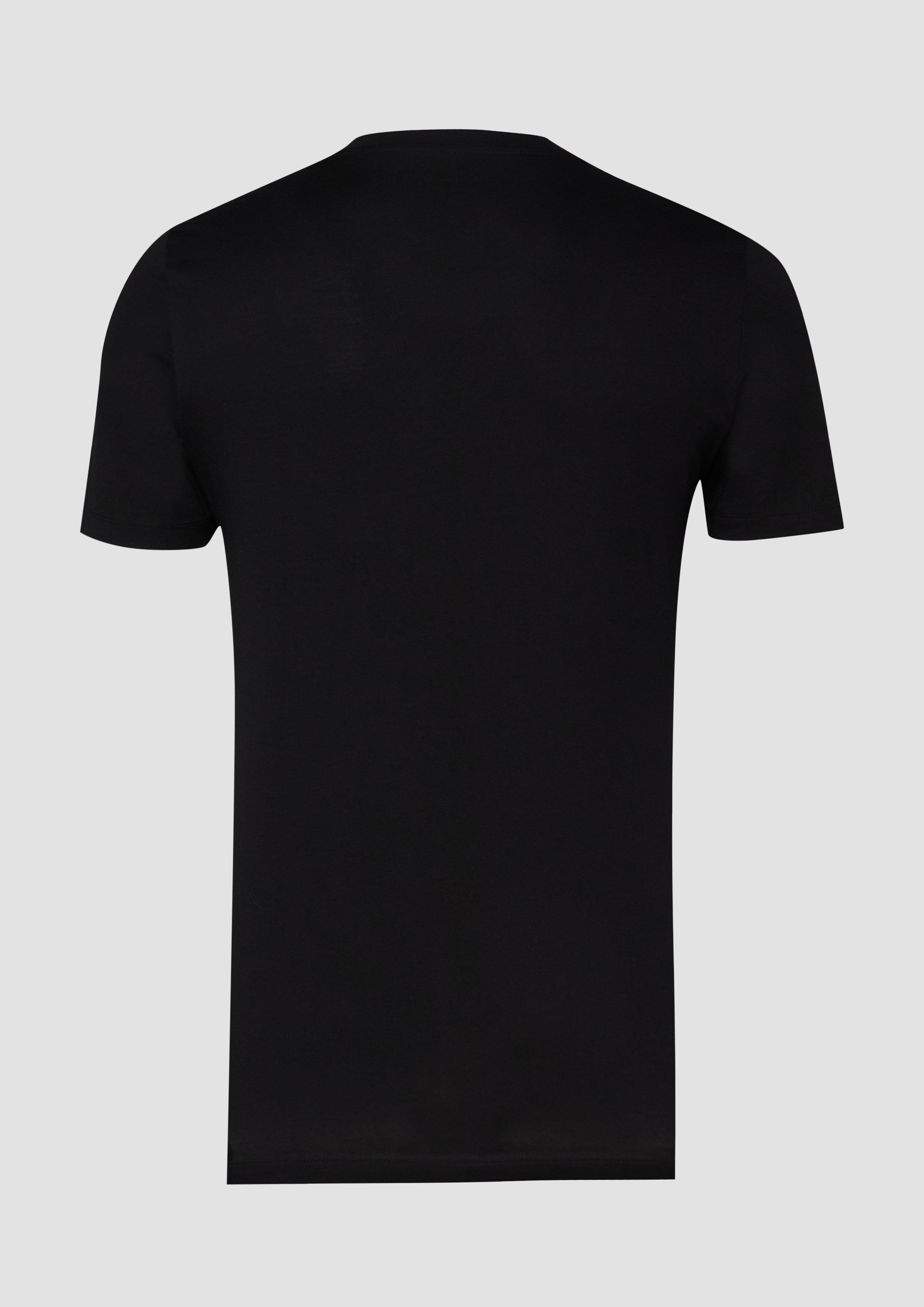 T-shirt in 9999, 0100, 5978 & 7853