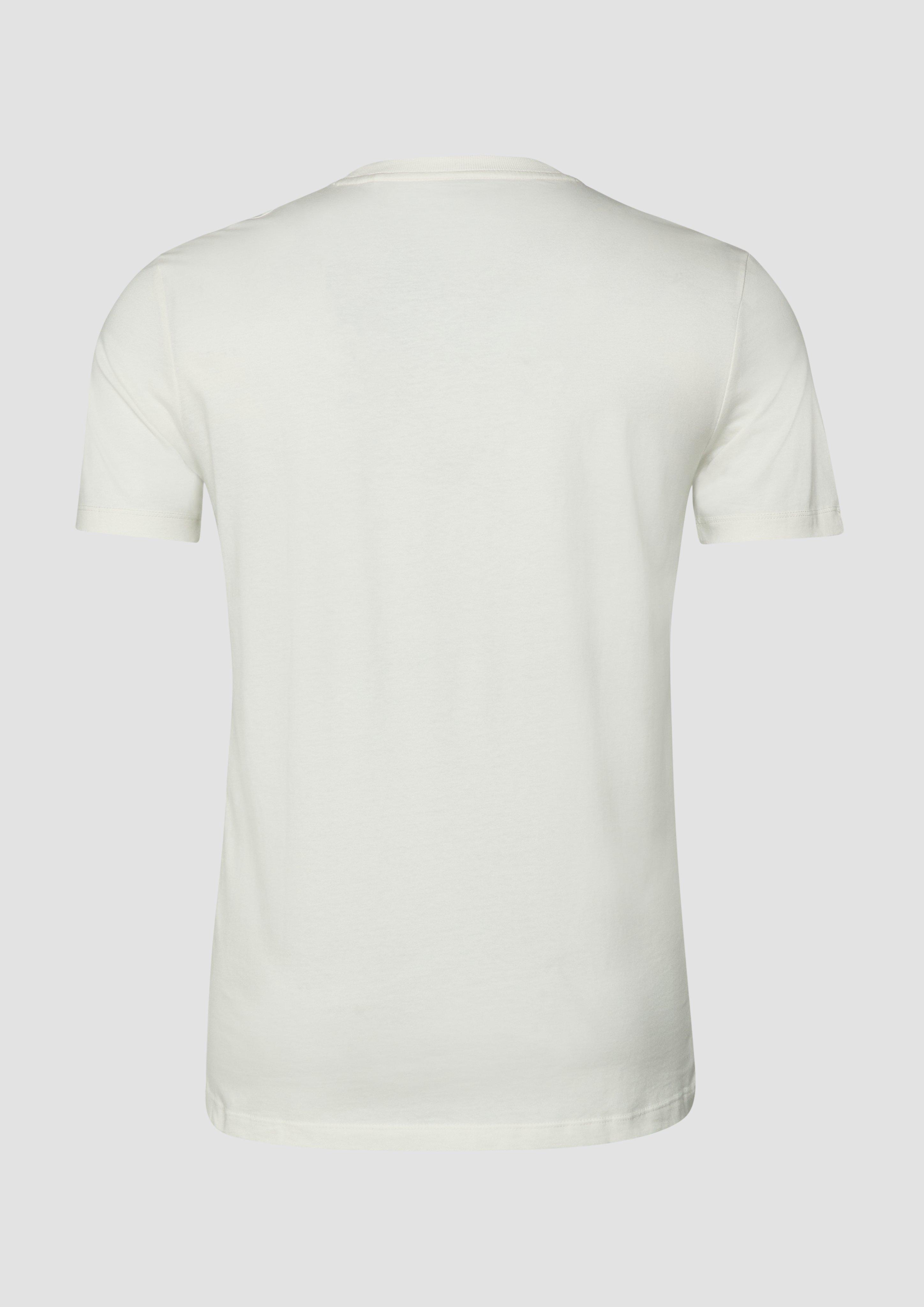 T-Shirt in 02D1, 66D1 & 59D1