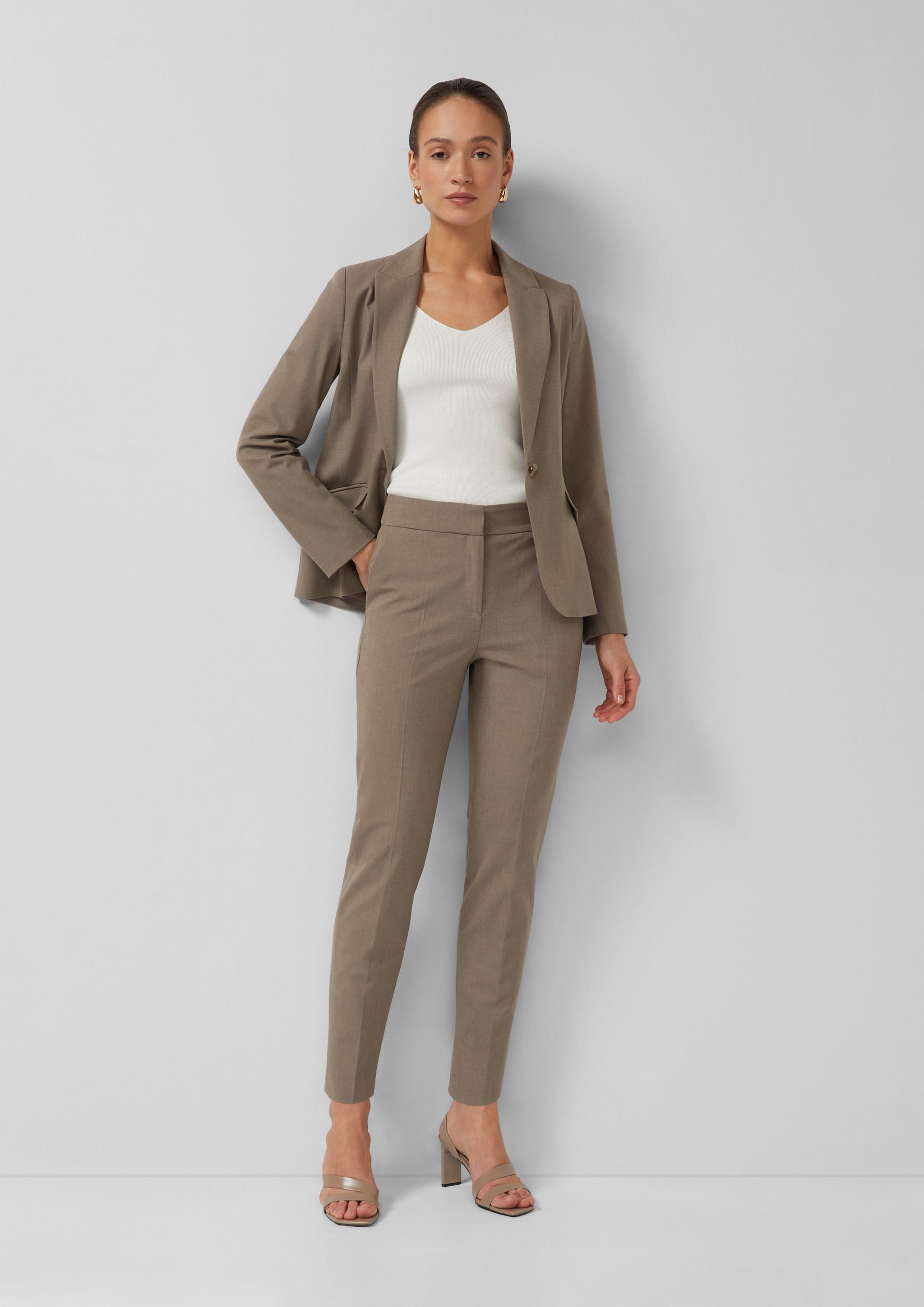 cigarette pants and blazer 5 Ways to Style Now That They're "In" Again Works for business presentations Tuxedo Cigarette Pants Retrofete