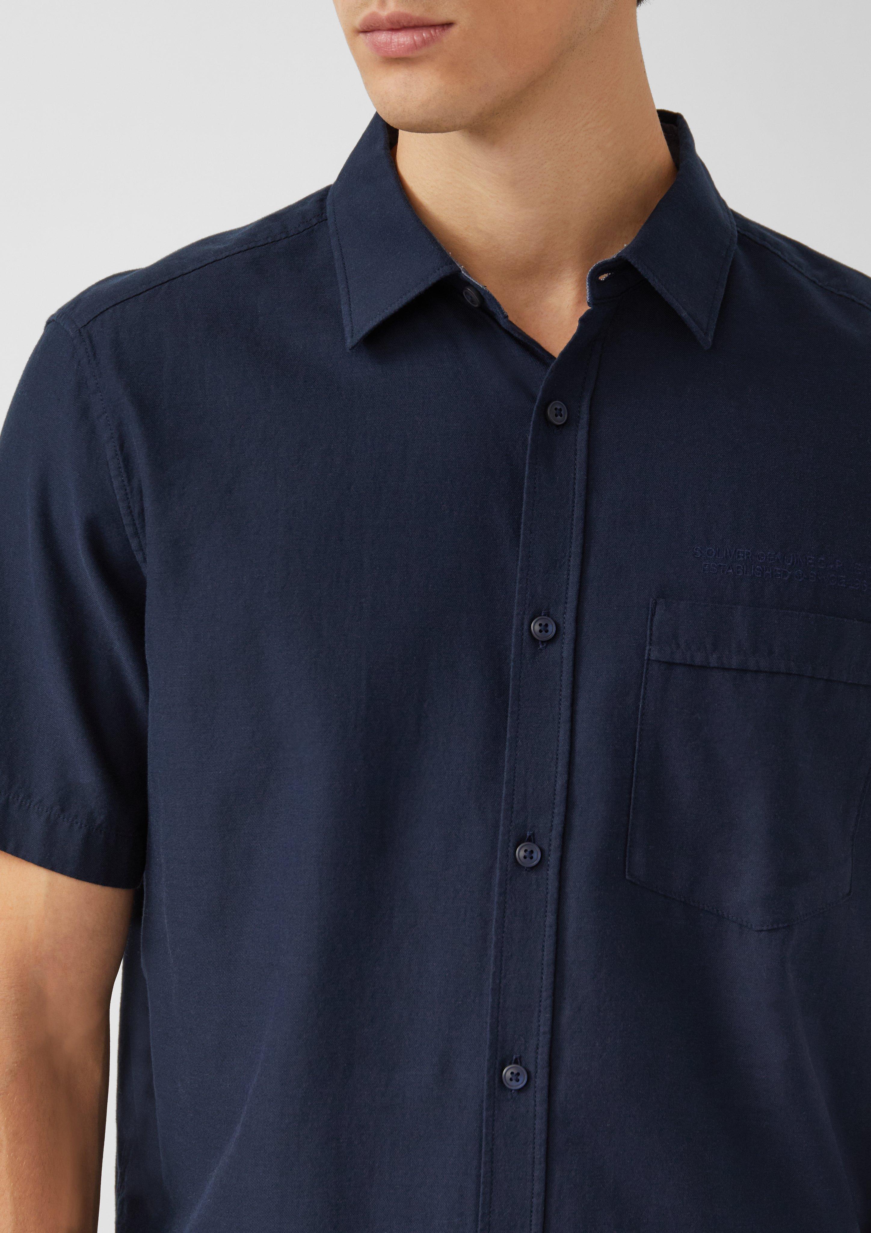 Regular Fit: Weiches Kurzarmhemd mit Stickerei