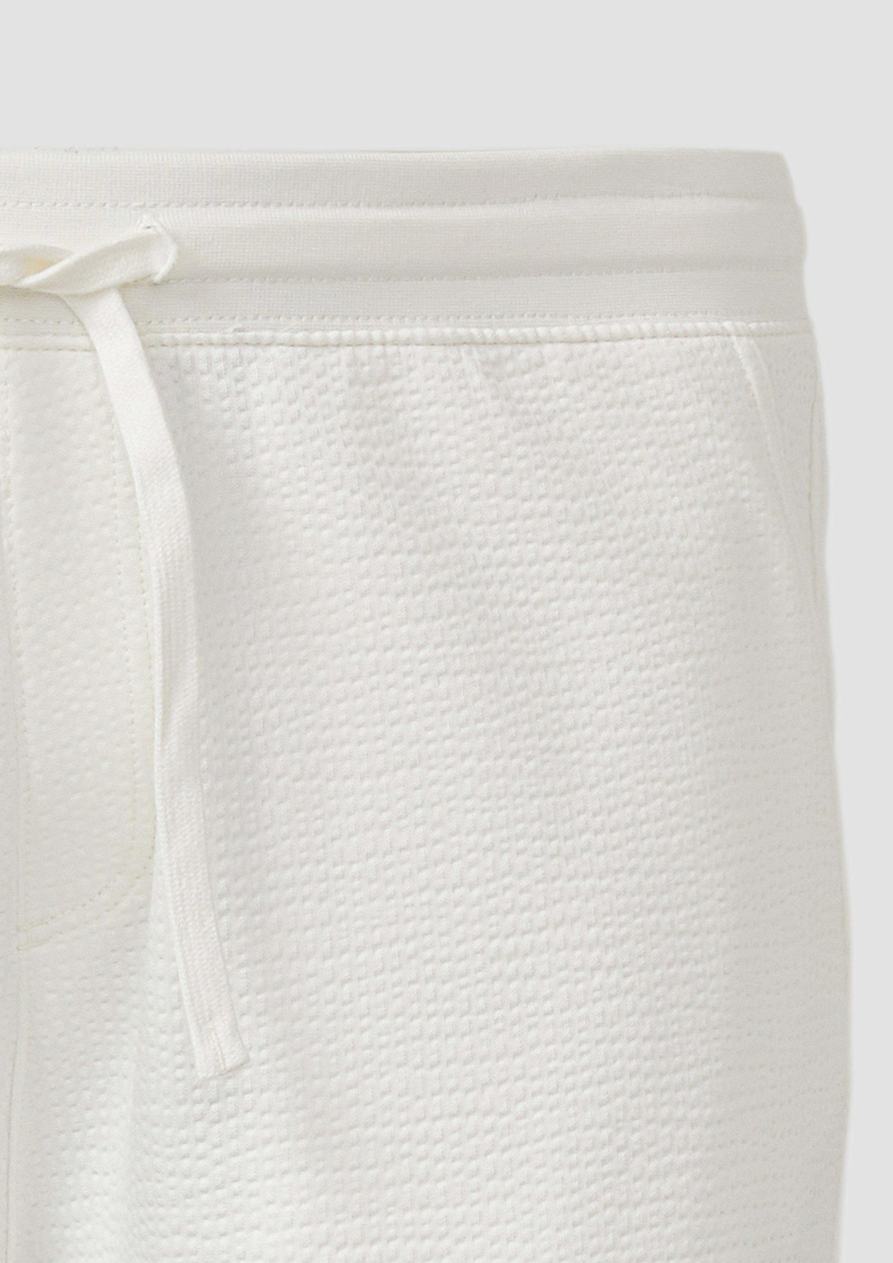 Bermudy in 0200 & 5978