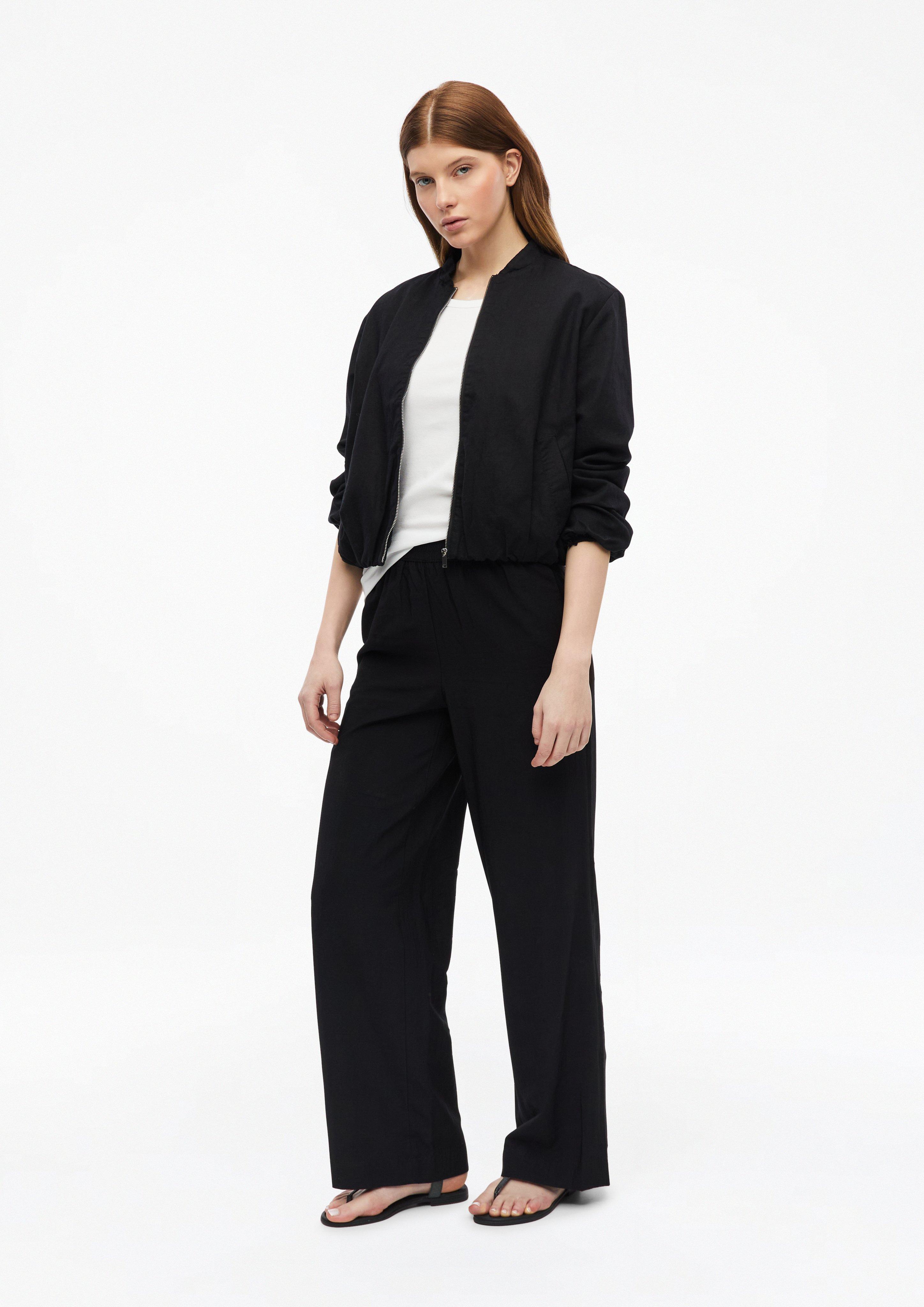 Femmes Pantalon en noir de s.Oliver