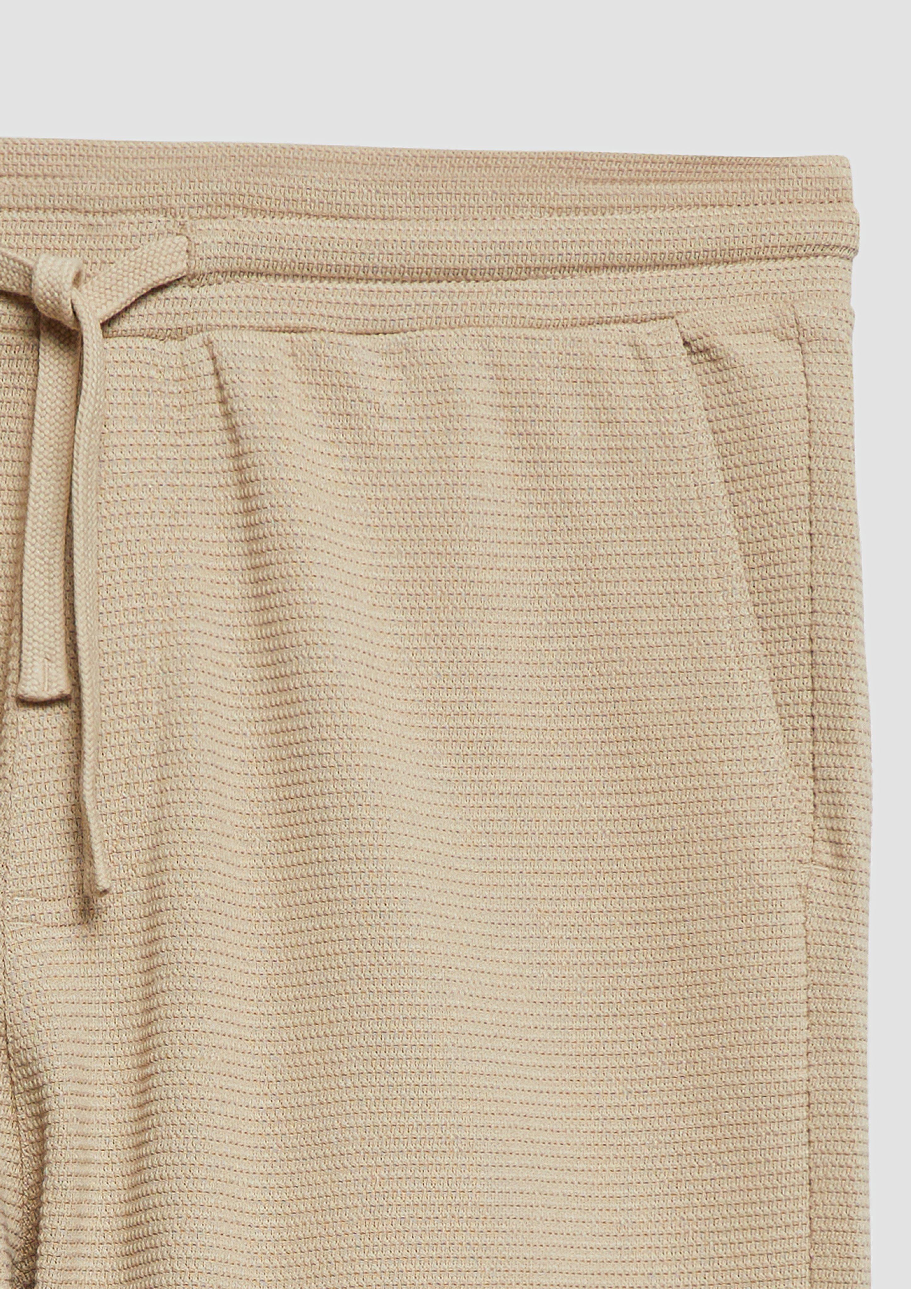 Bermuda in 8148 & 0200