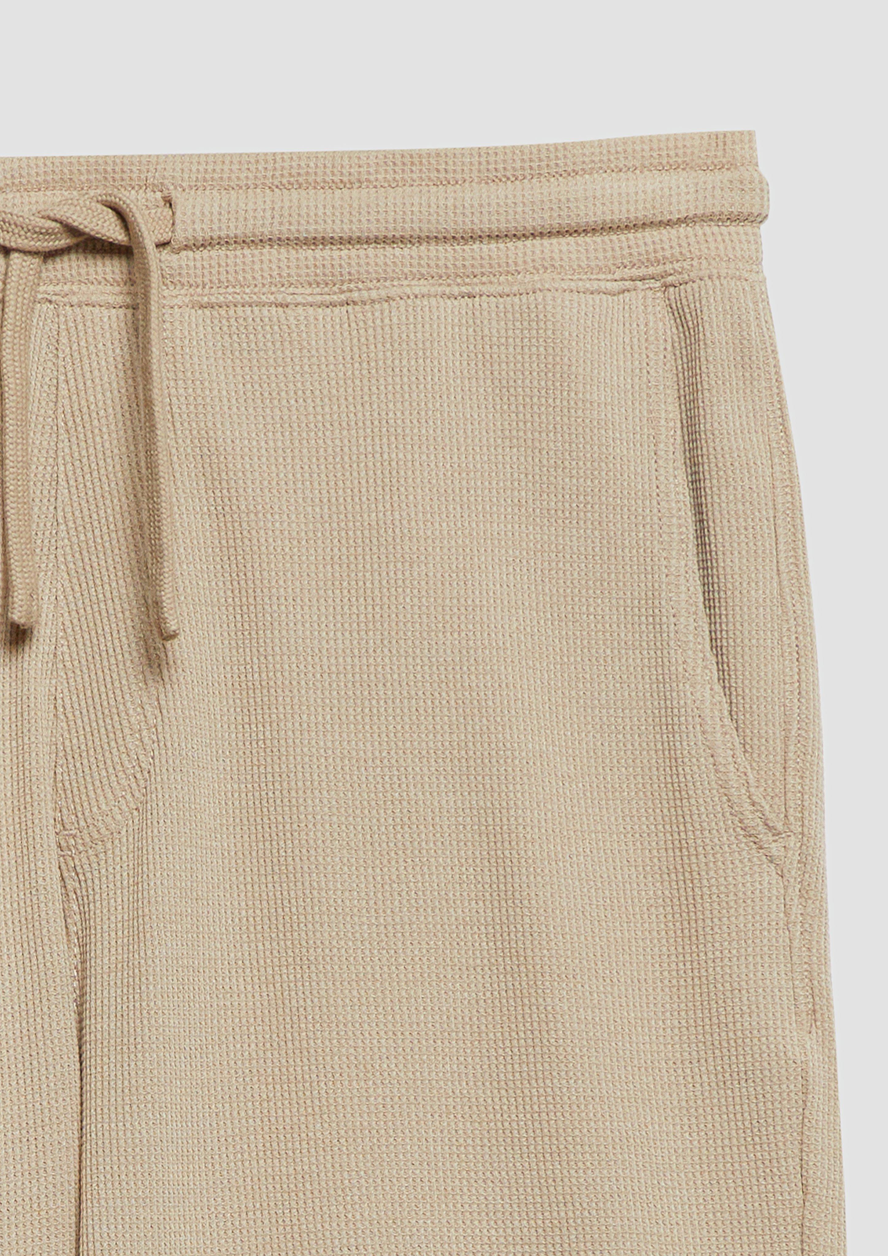 Bermuda in 8148, 5978, 8919, 7938 & 9999