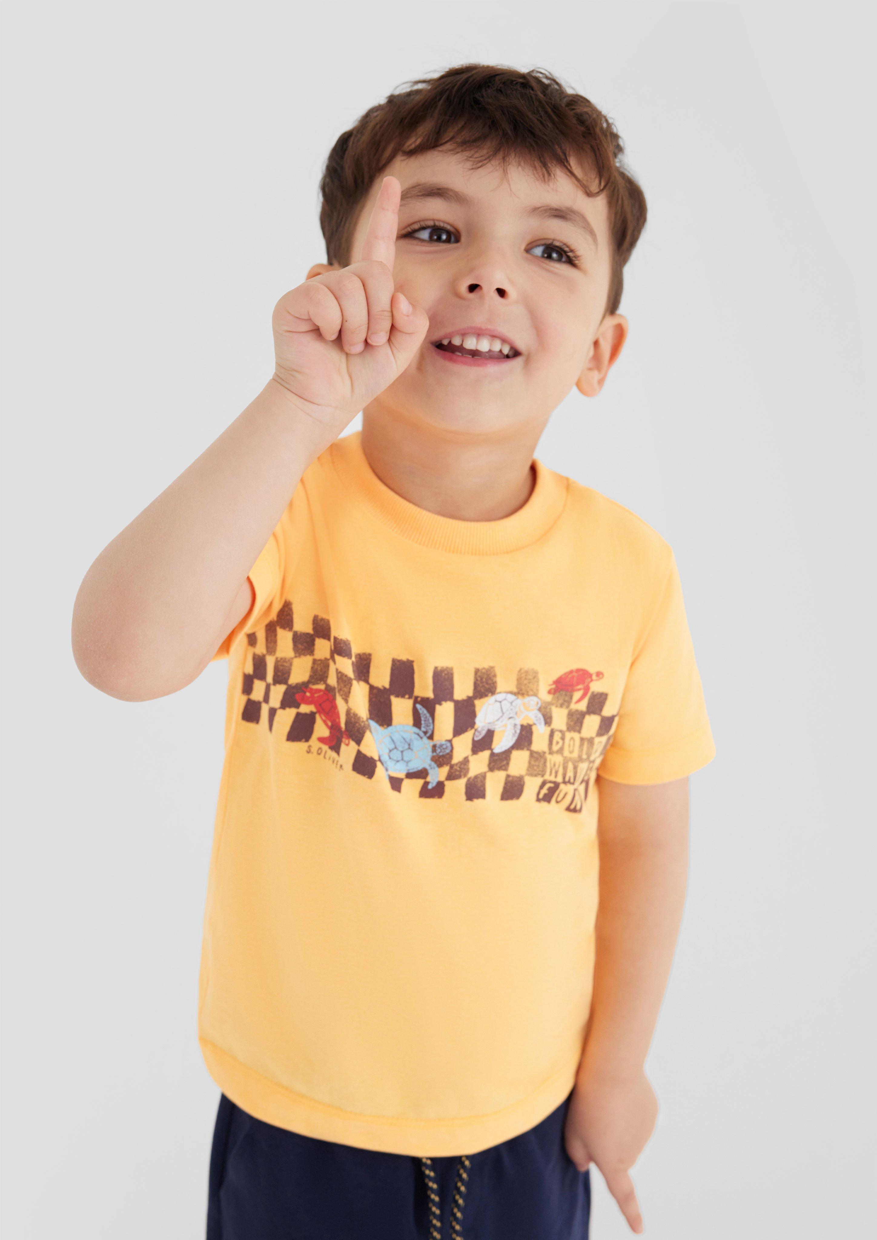 T-Shirt in 24D2, 01D1, 52D1, 53D3, 31D2, 53D1, 52D2, 52D3 & 31D3