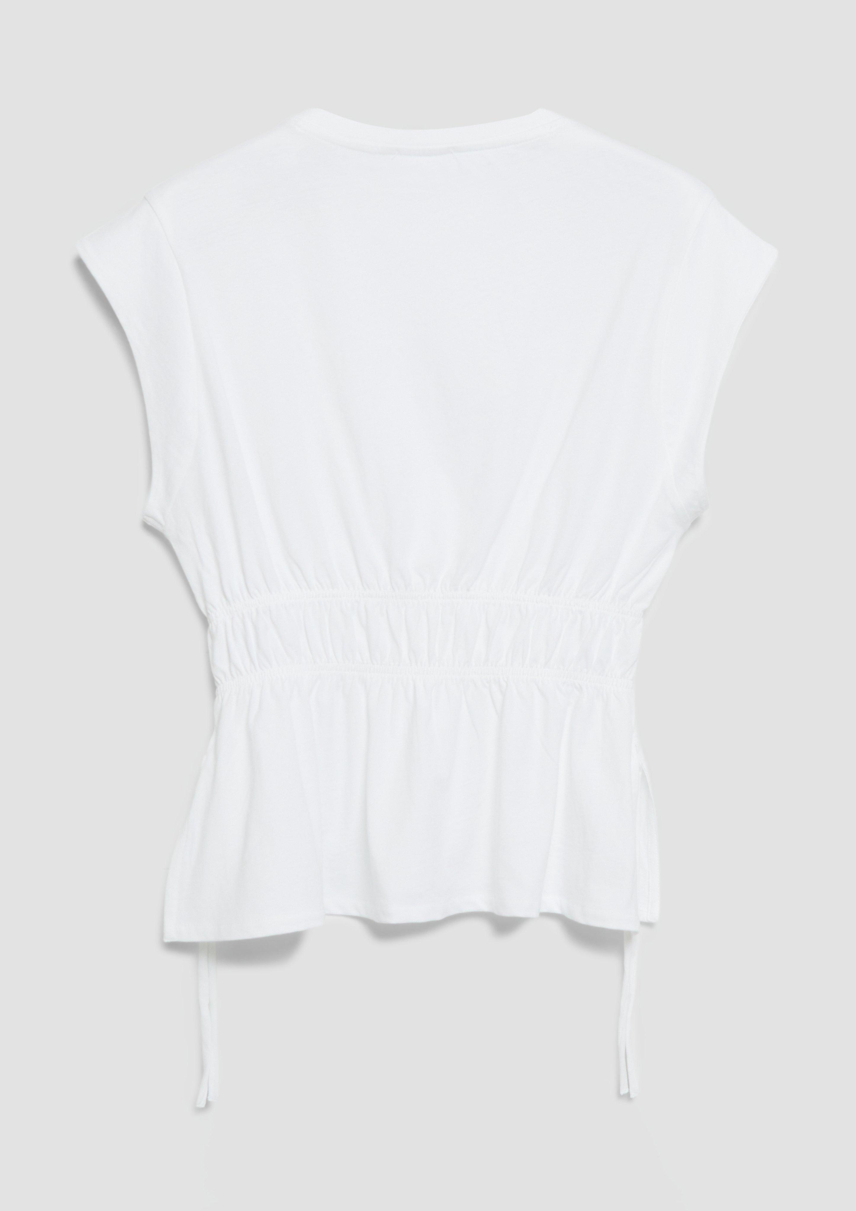 T-Shirt in 0100 & 9999