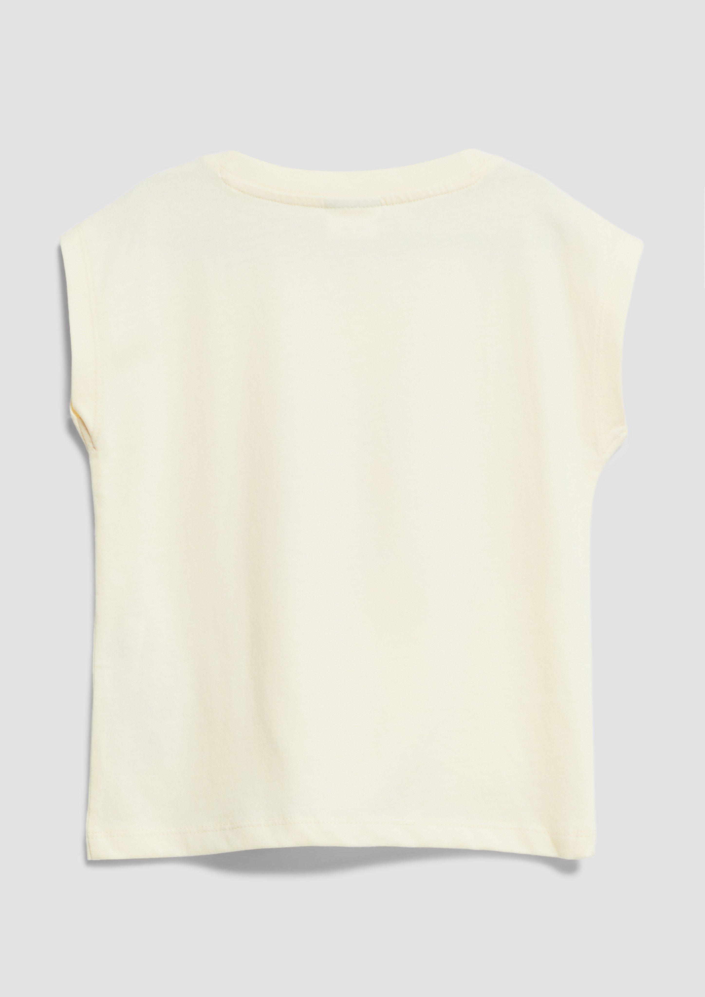 Majica in 1013, 5140, 4263, 5952 & 3211