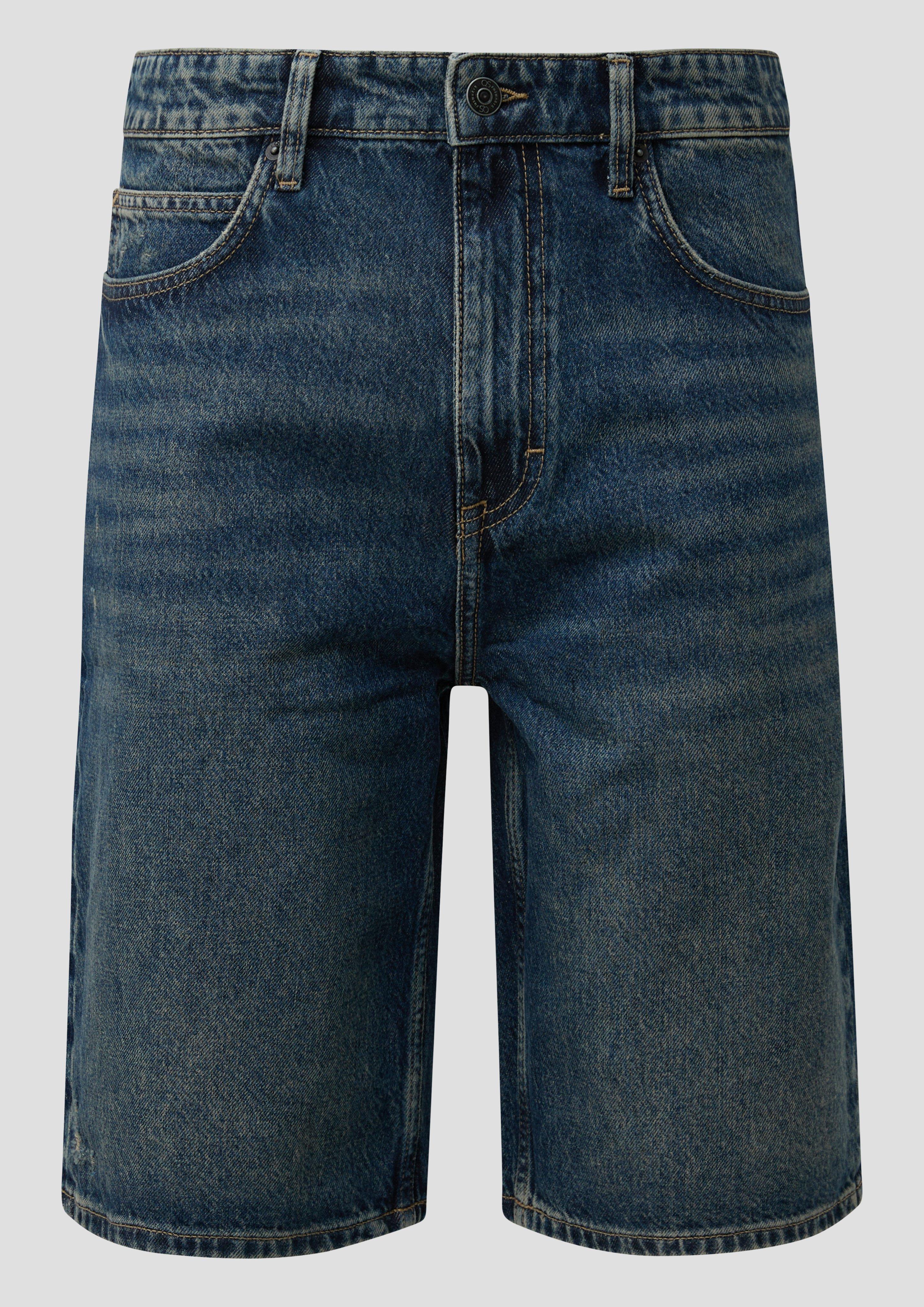 Bermuda en jean in 56Y9 & 54Y4