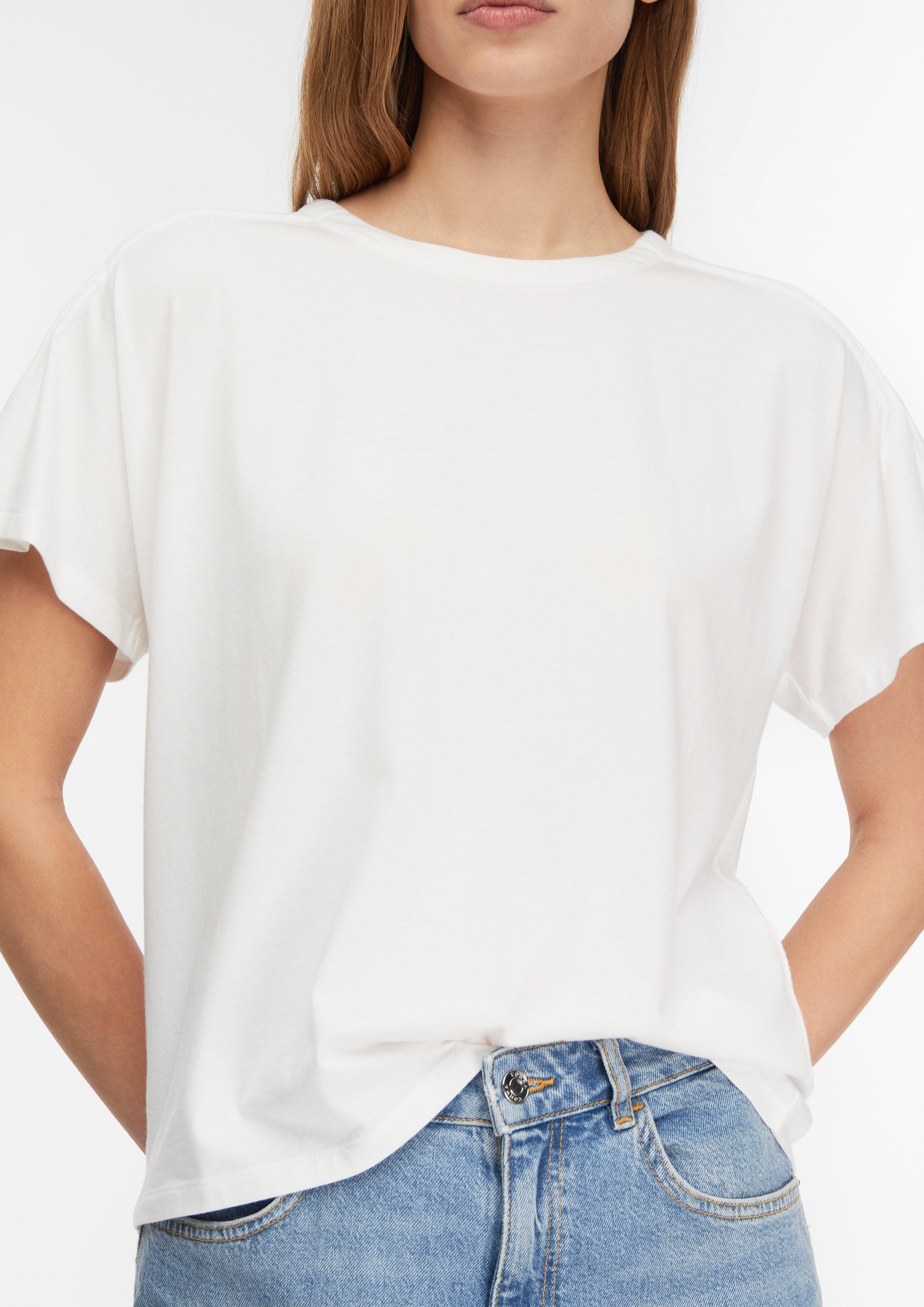 Leichtes Viskose-Stretch-T-Shirt mit femininen Ärmel-Details in  von COMMA