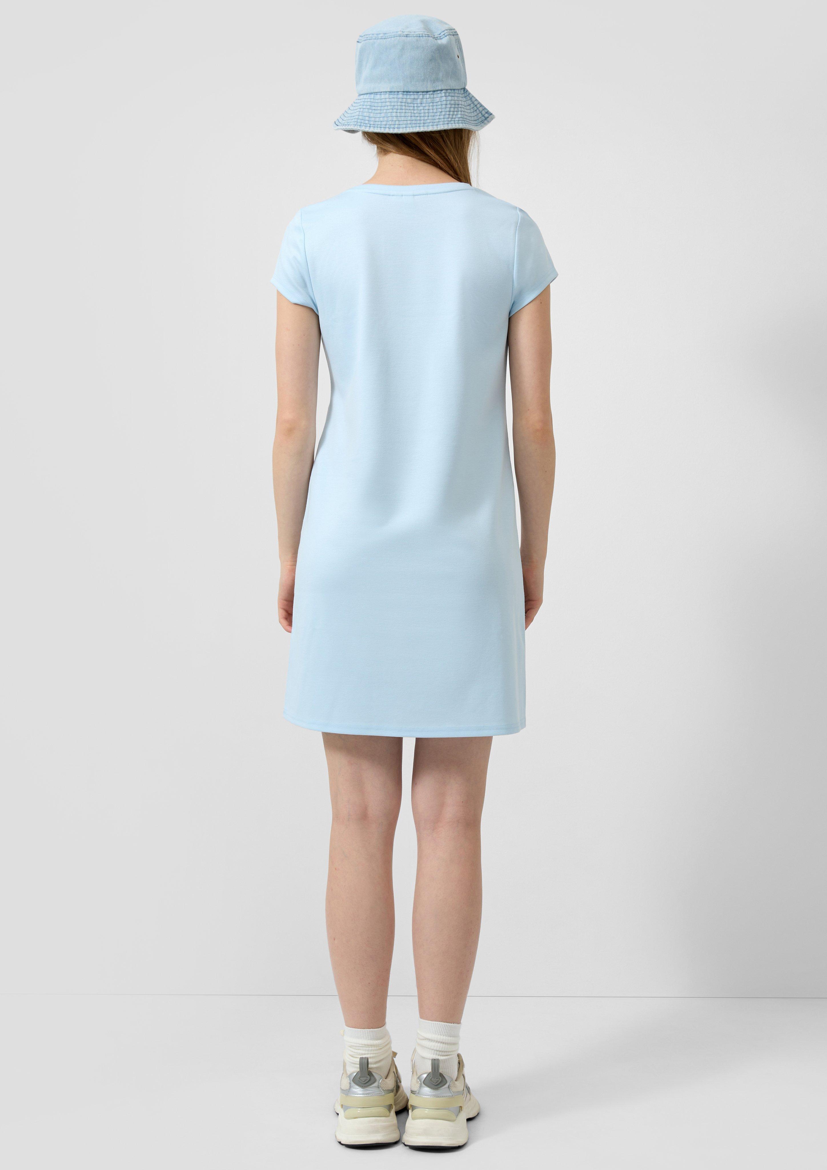 Kleid in 5104, 1101 & 9999