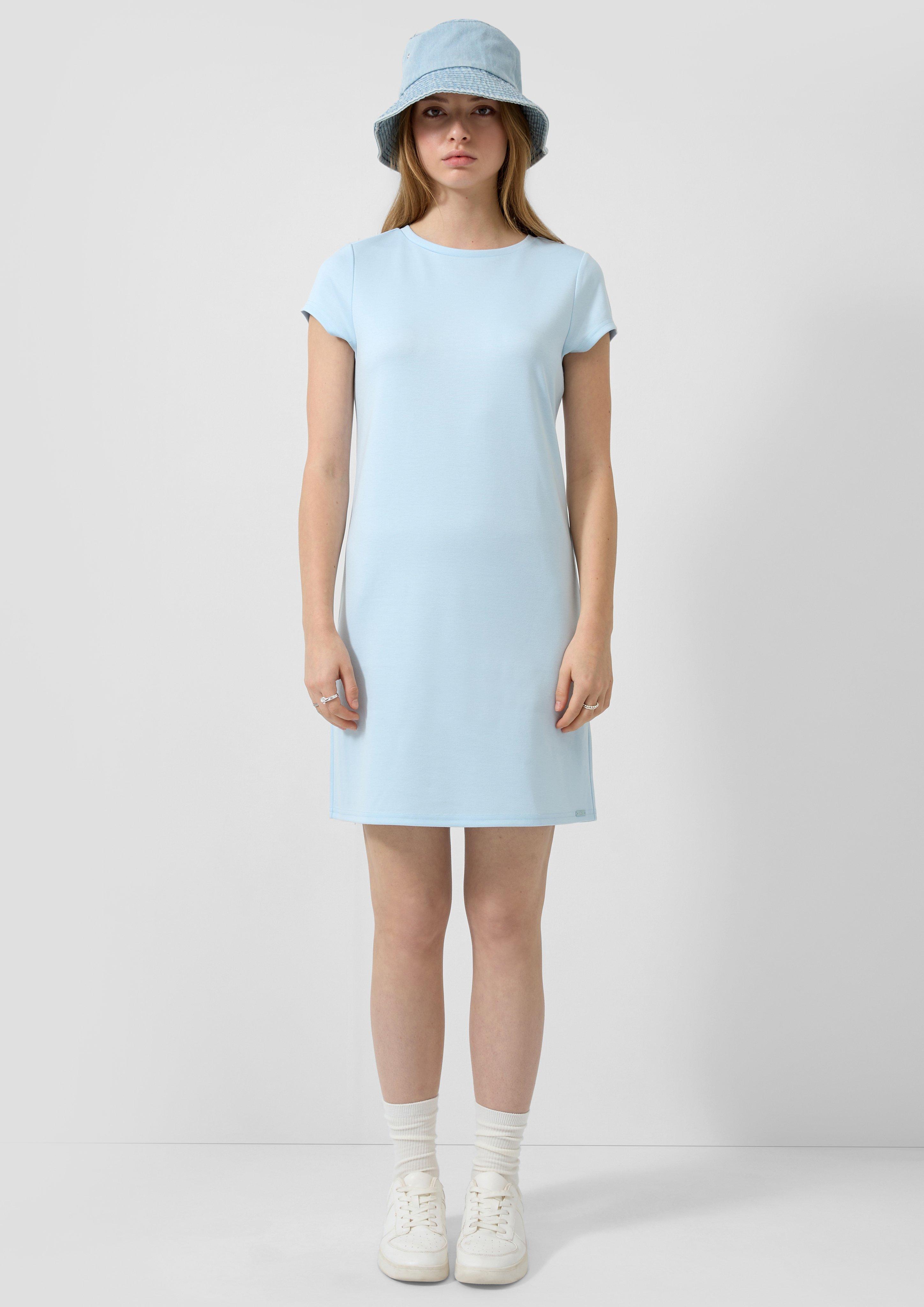 Kleid in 5104, 1101 & 9999