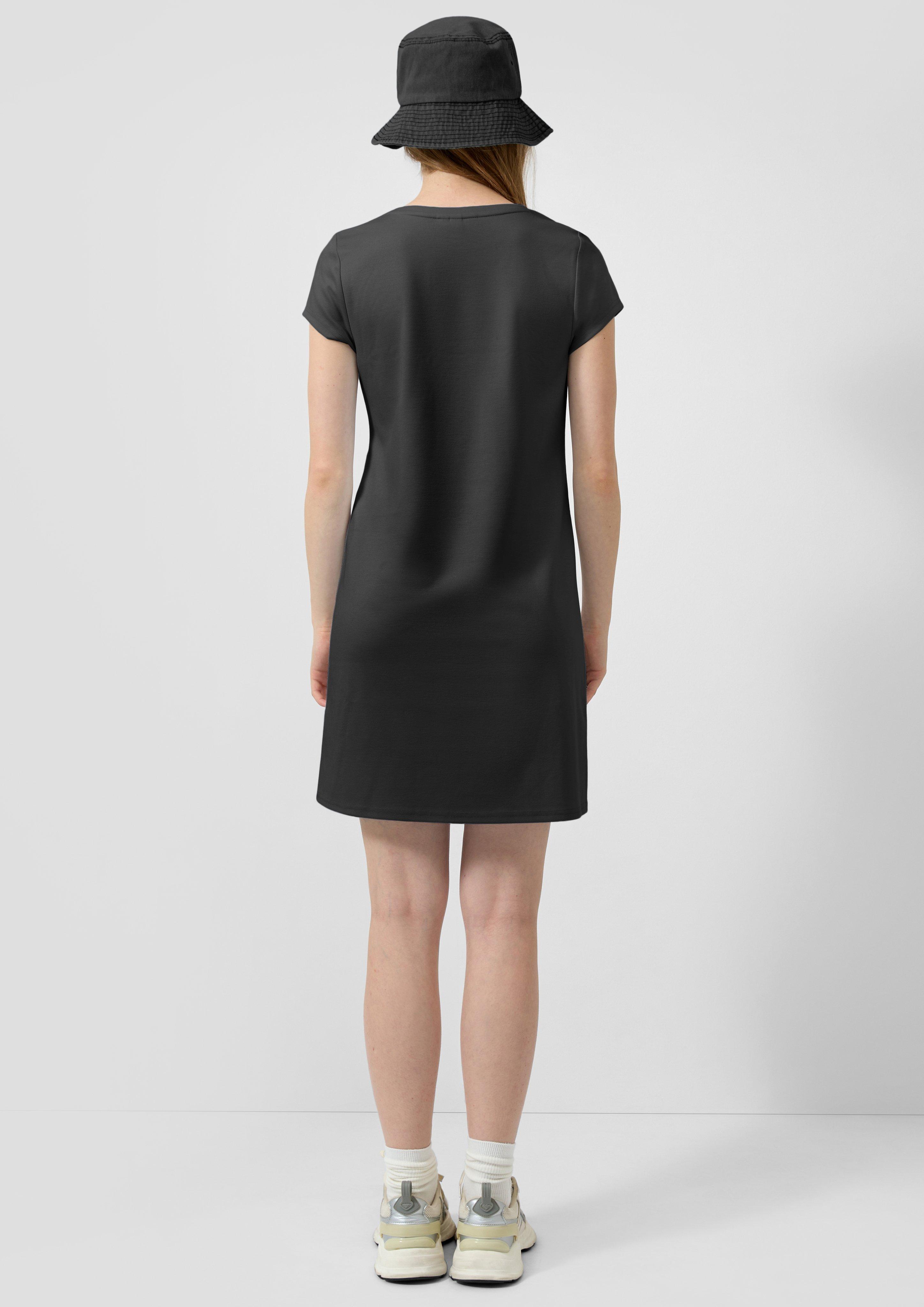 Kleid in 9999, 1101 & 5104