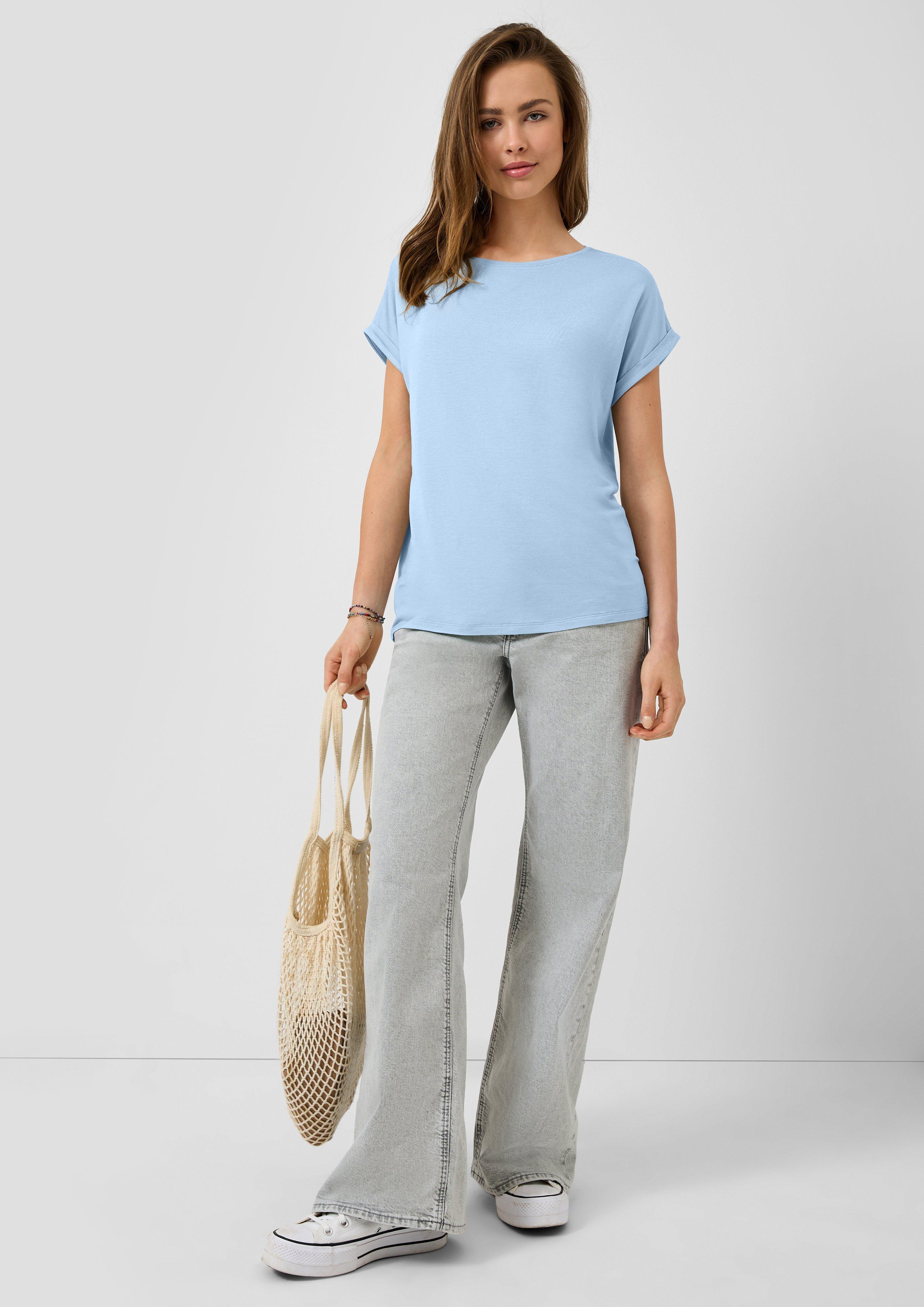 T-Shirt in 5104, 9613 & 1101