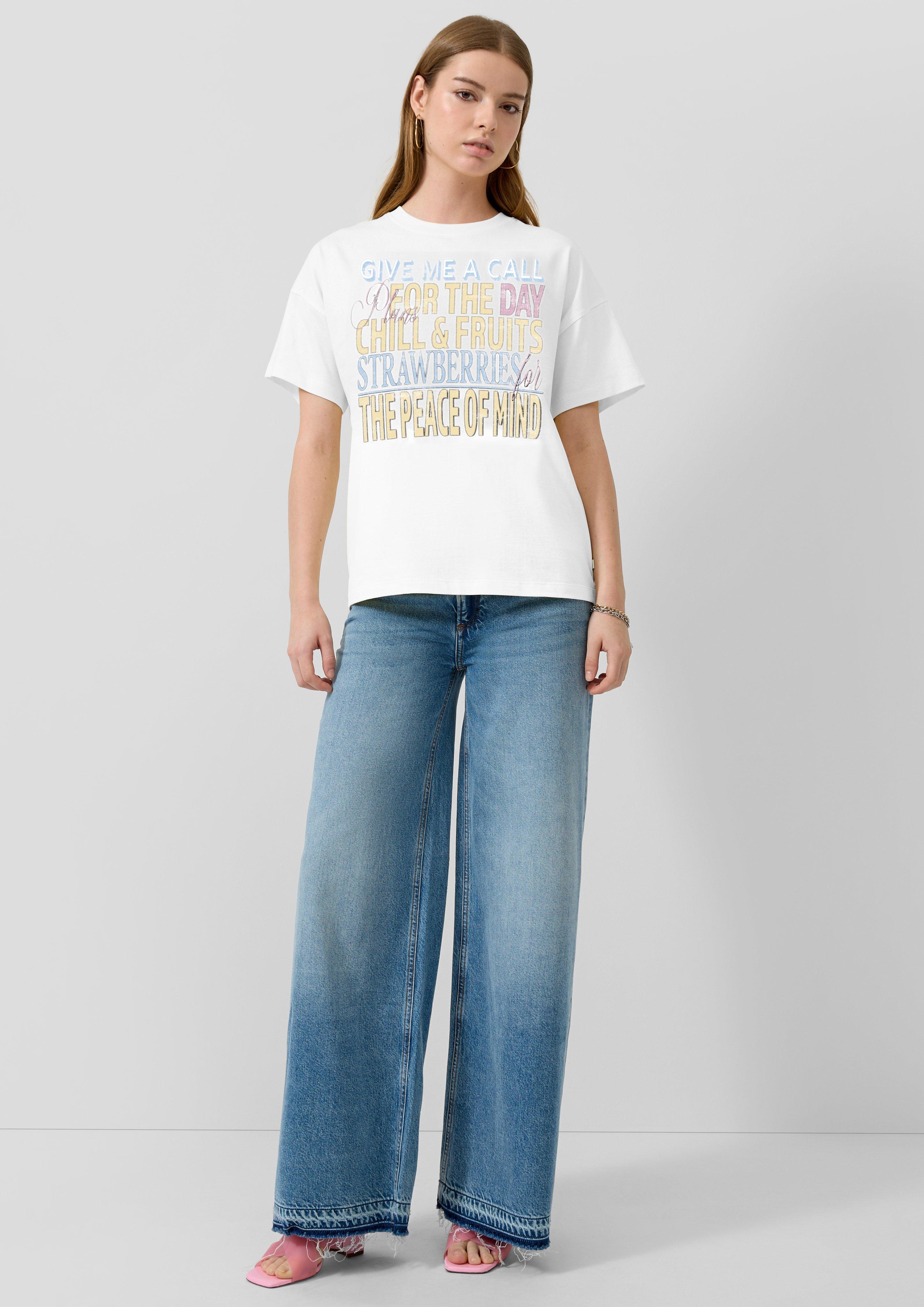 T-Shirt in 01D0 & 11D0