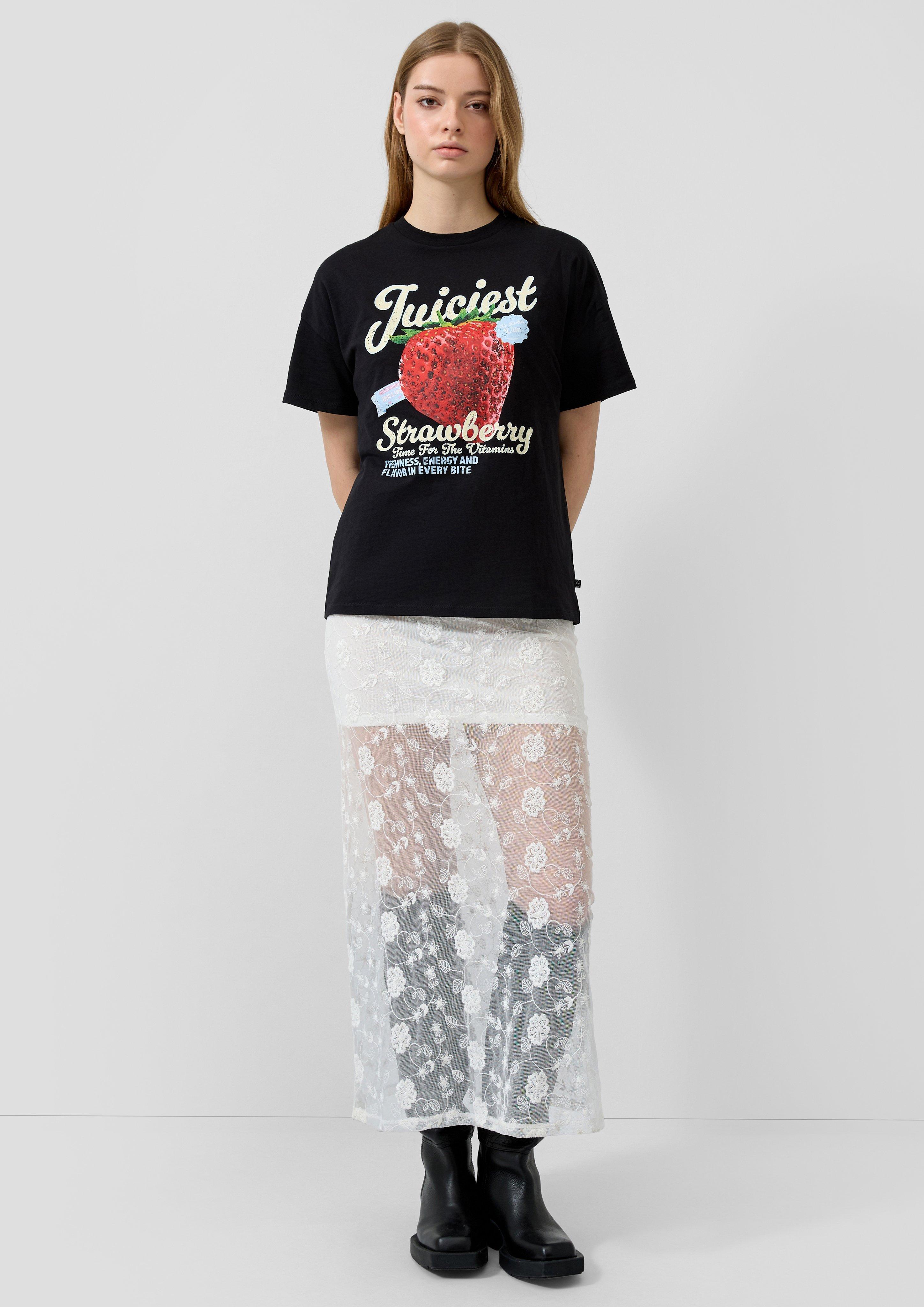 T-Shirt in 99D1 & 01D1