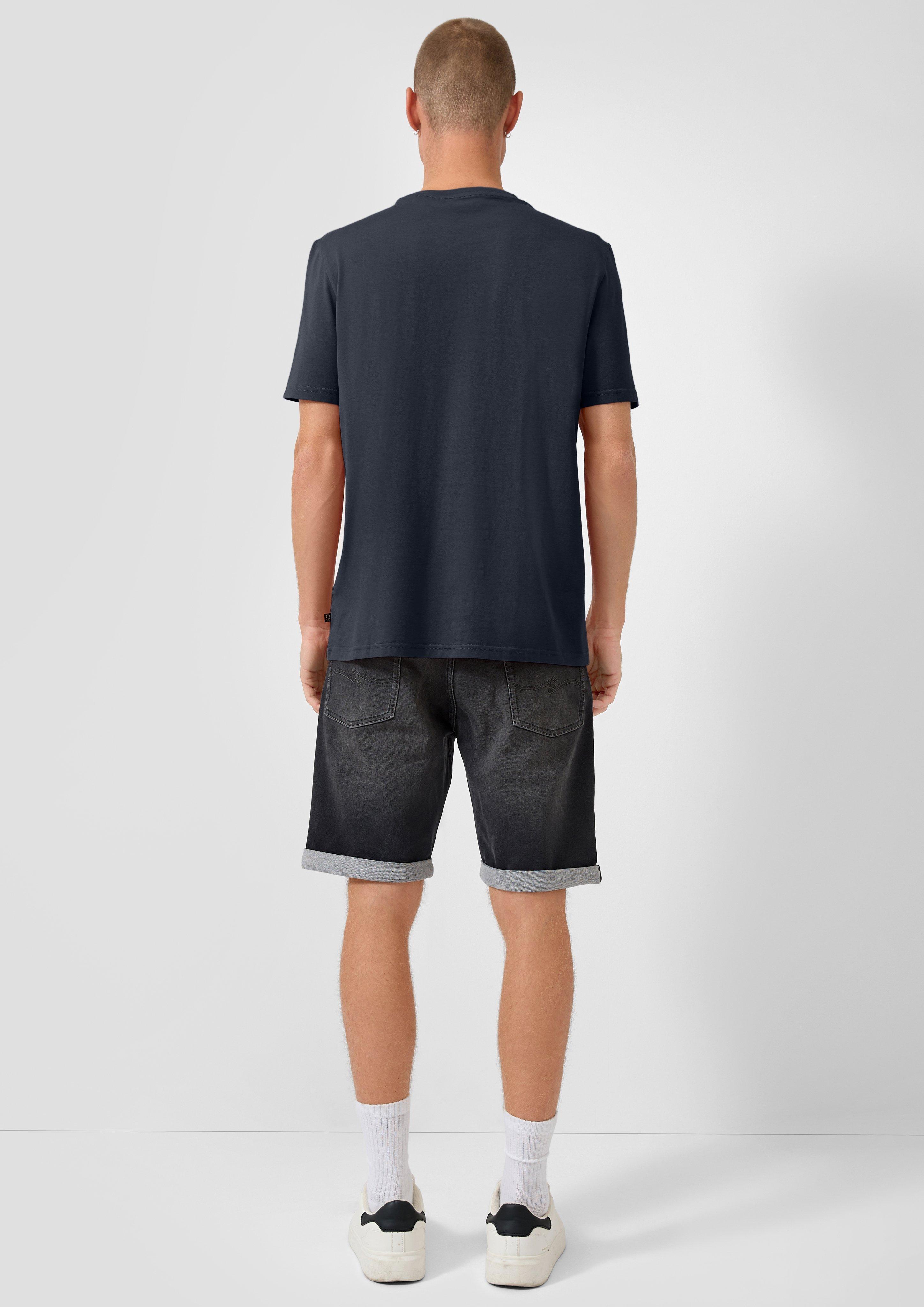 T-Shirt in 58D1, 44D0, 99D1, 99D0, 03D0, 03D1 & 93D0