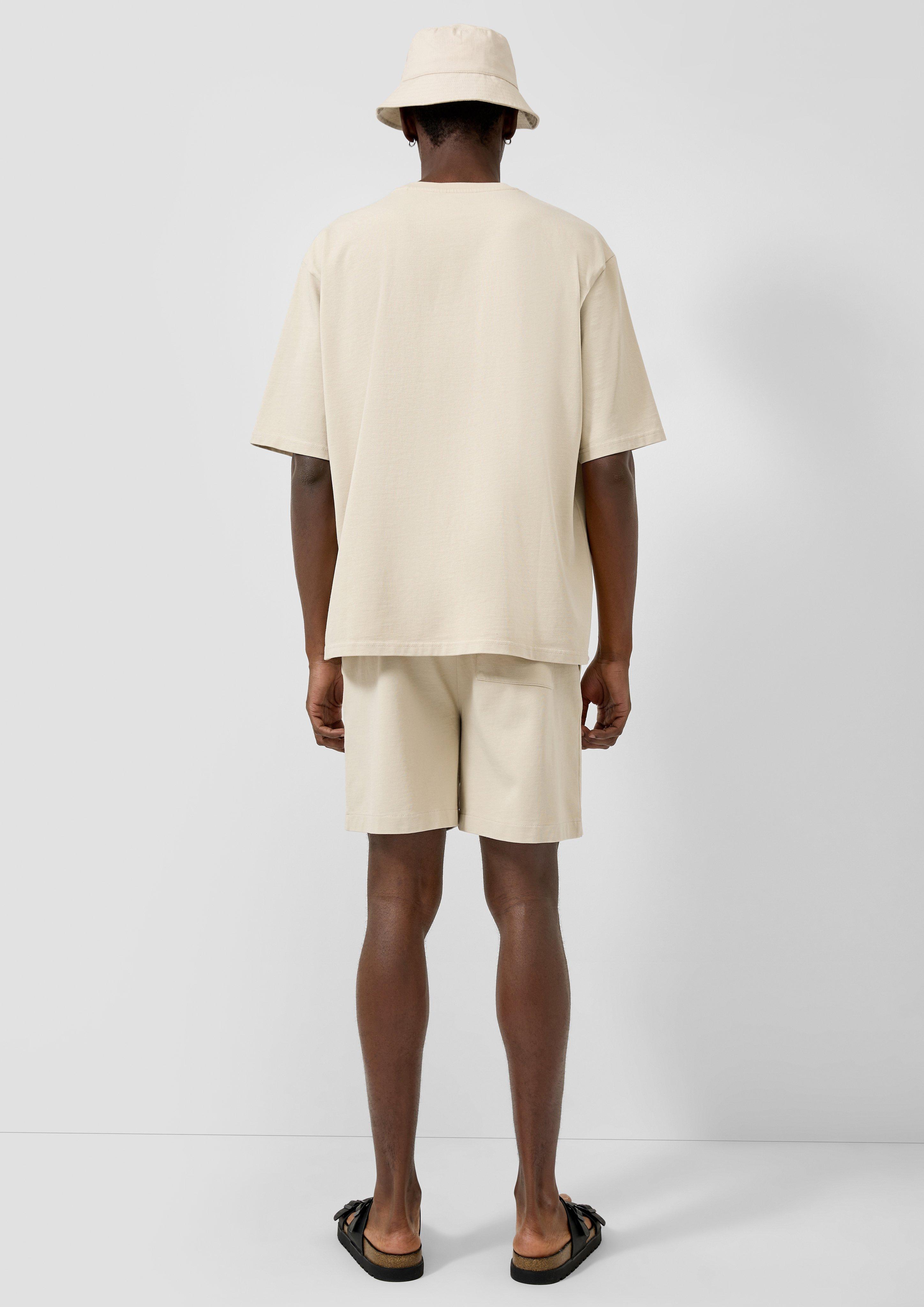 T-shirt in 9306 & 9999