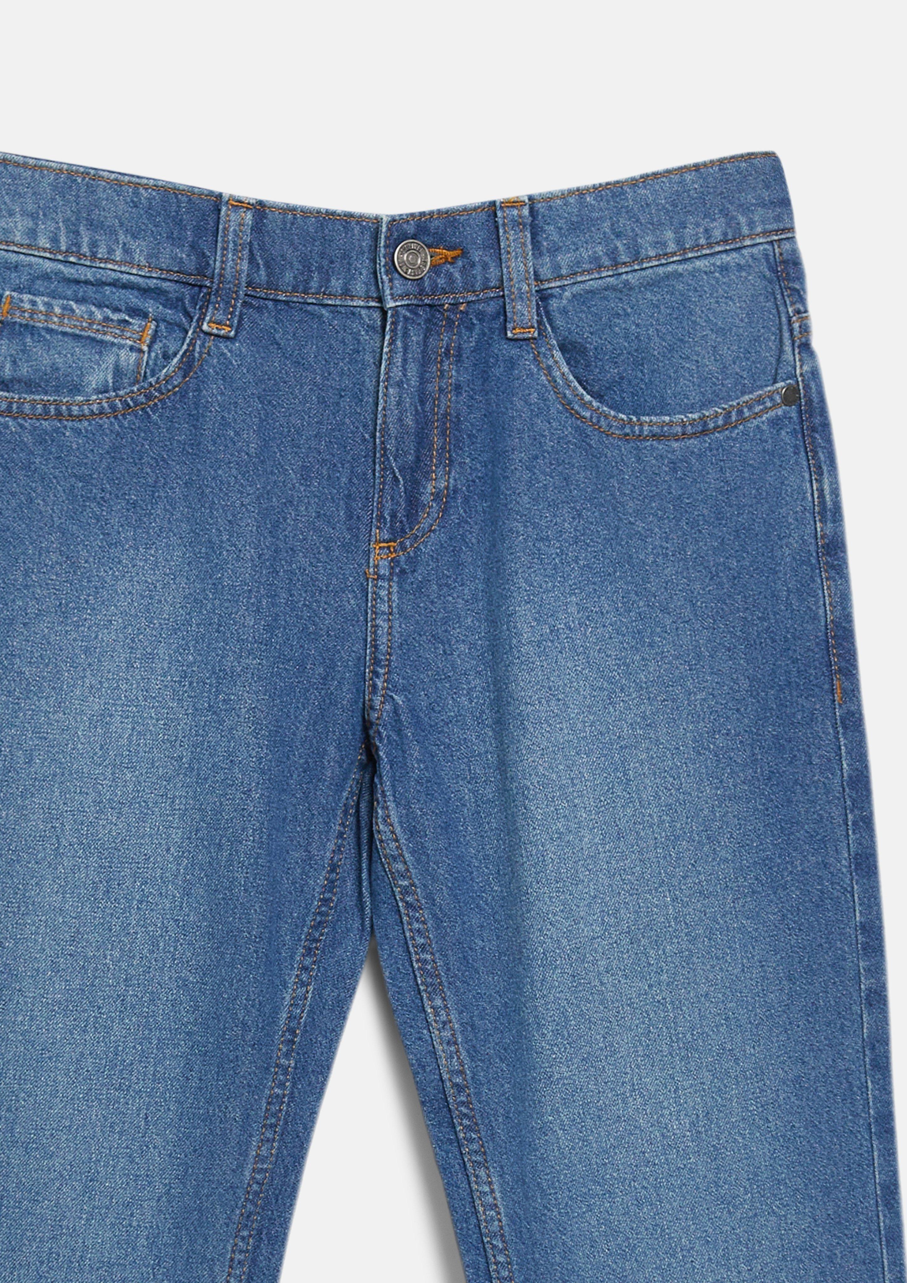 Kids Pete jeans / regular fit / mid rise / straight leg in blue by s.Oliver