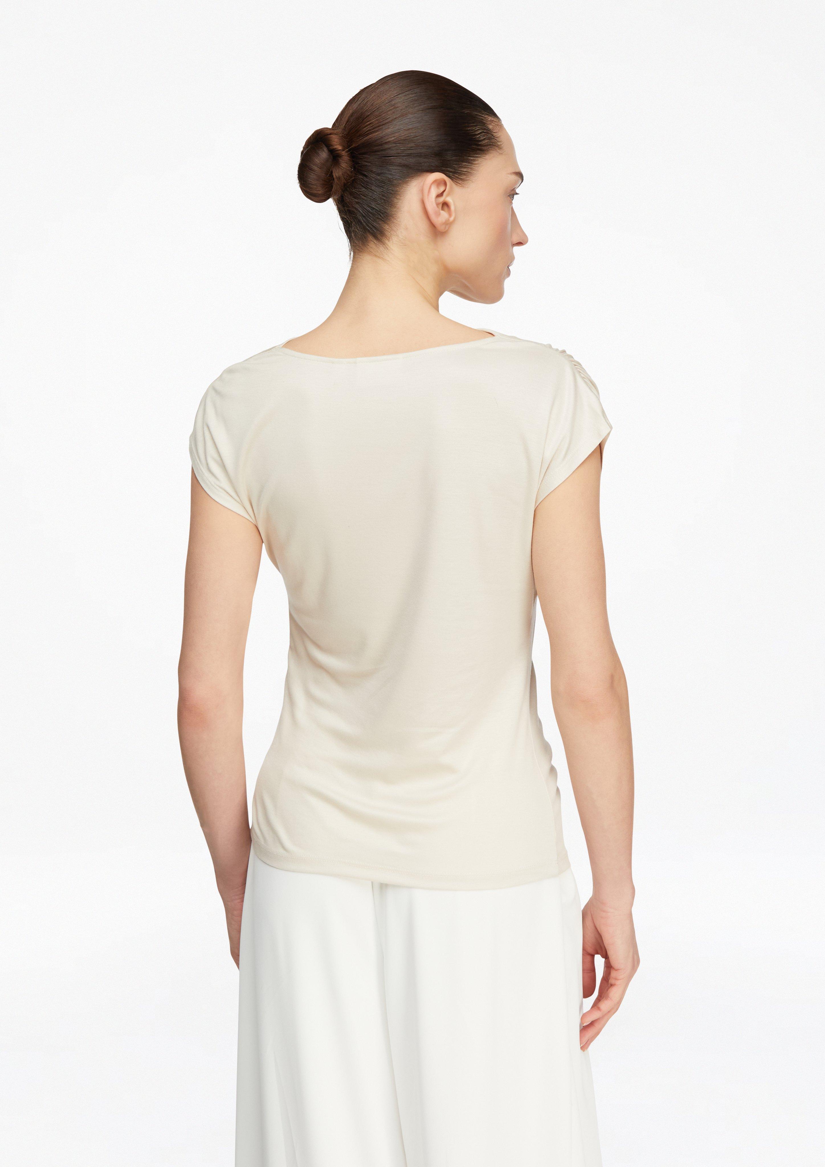 T-Shirt in 9300 & 4180