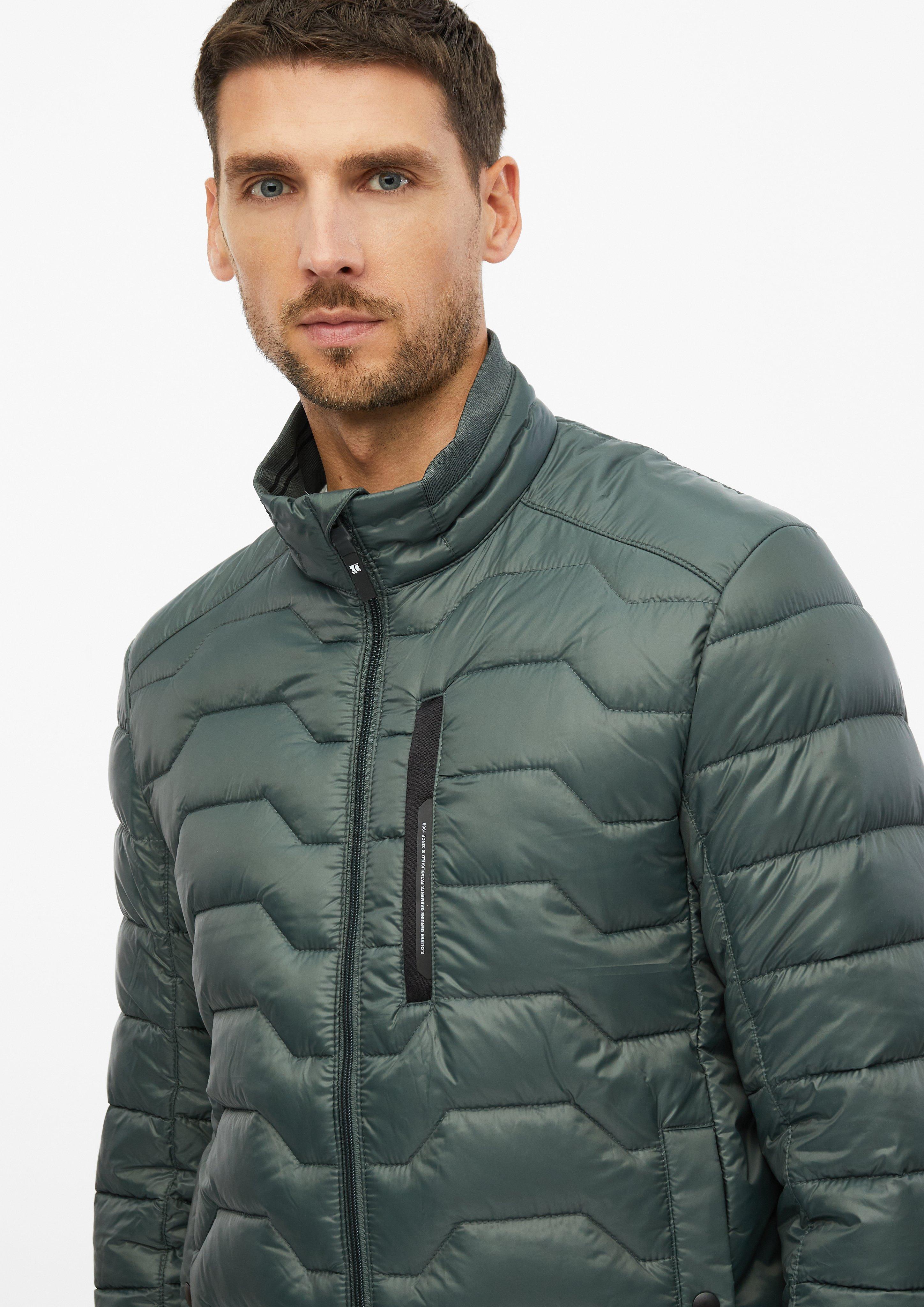 Hommes Veste matelassée légère avec détails contrastés et col montant en vert de s.Oliver