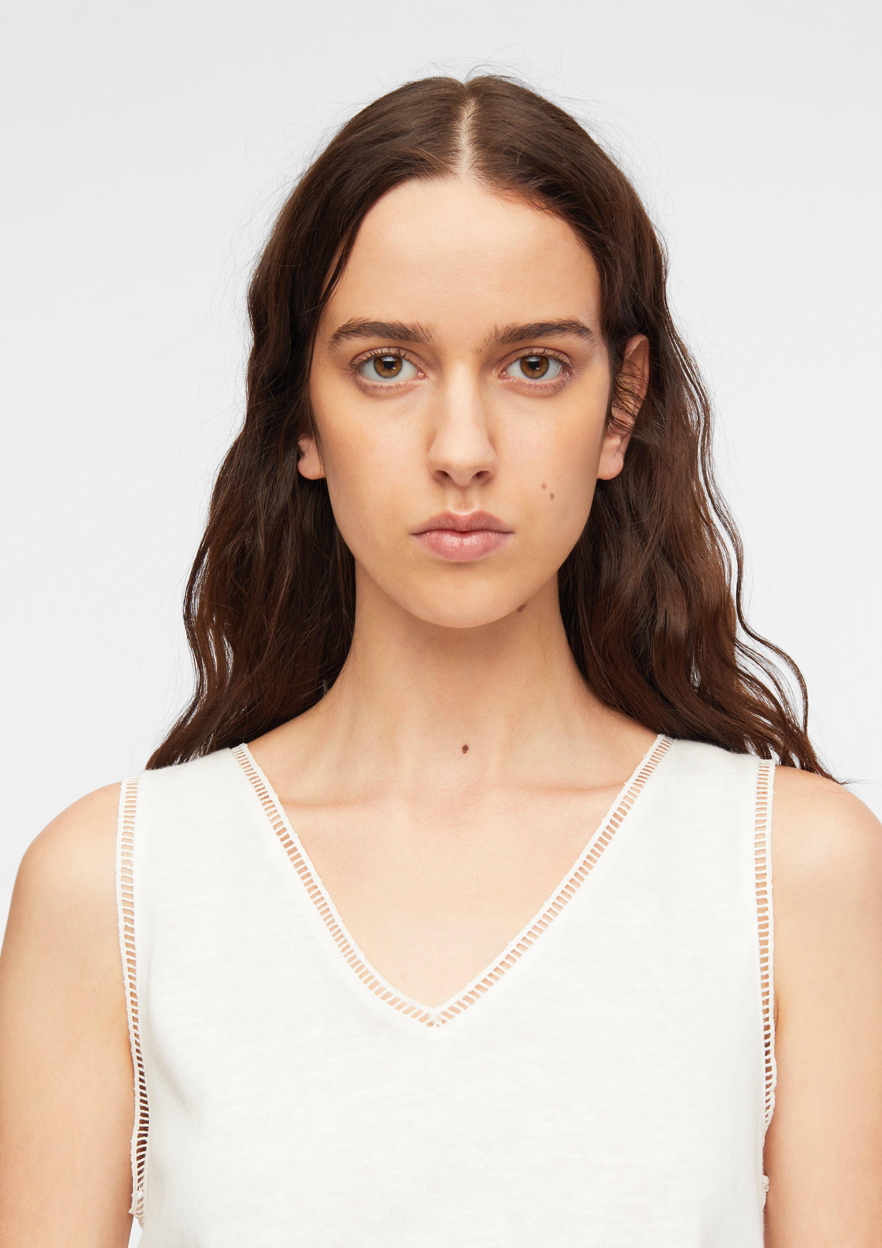 T-Shirt in  von COMMA