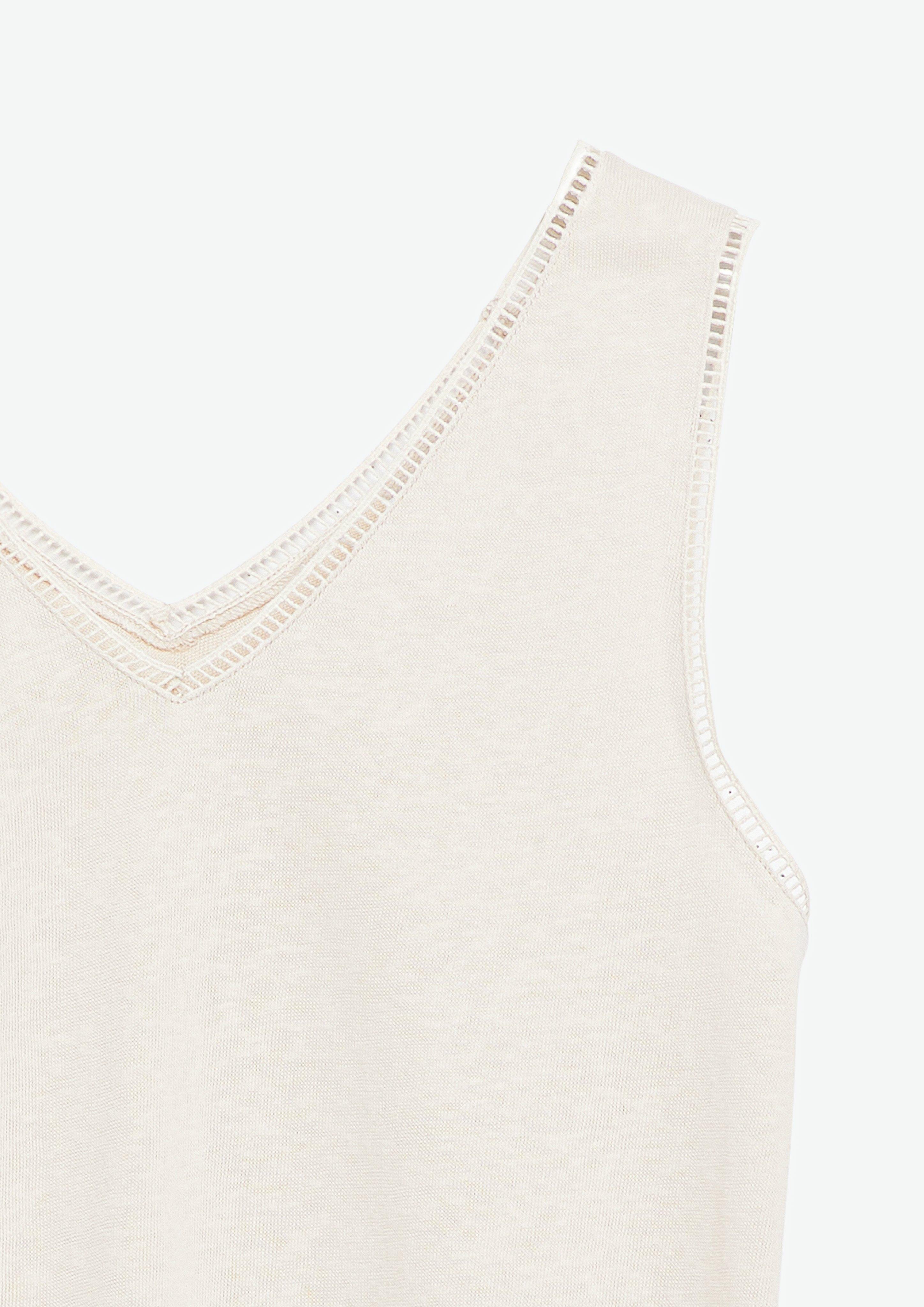 T-Shirt in  von COMMA