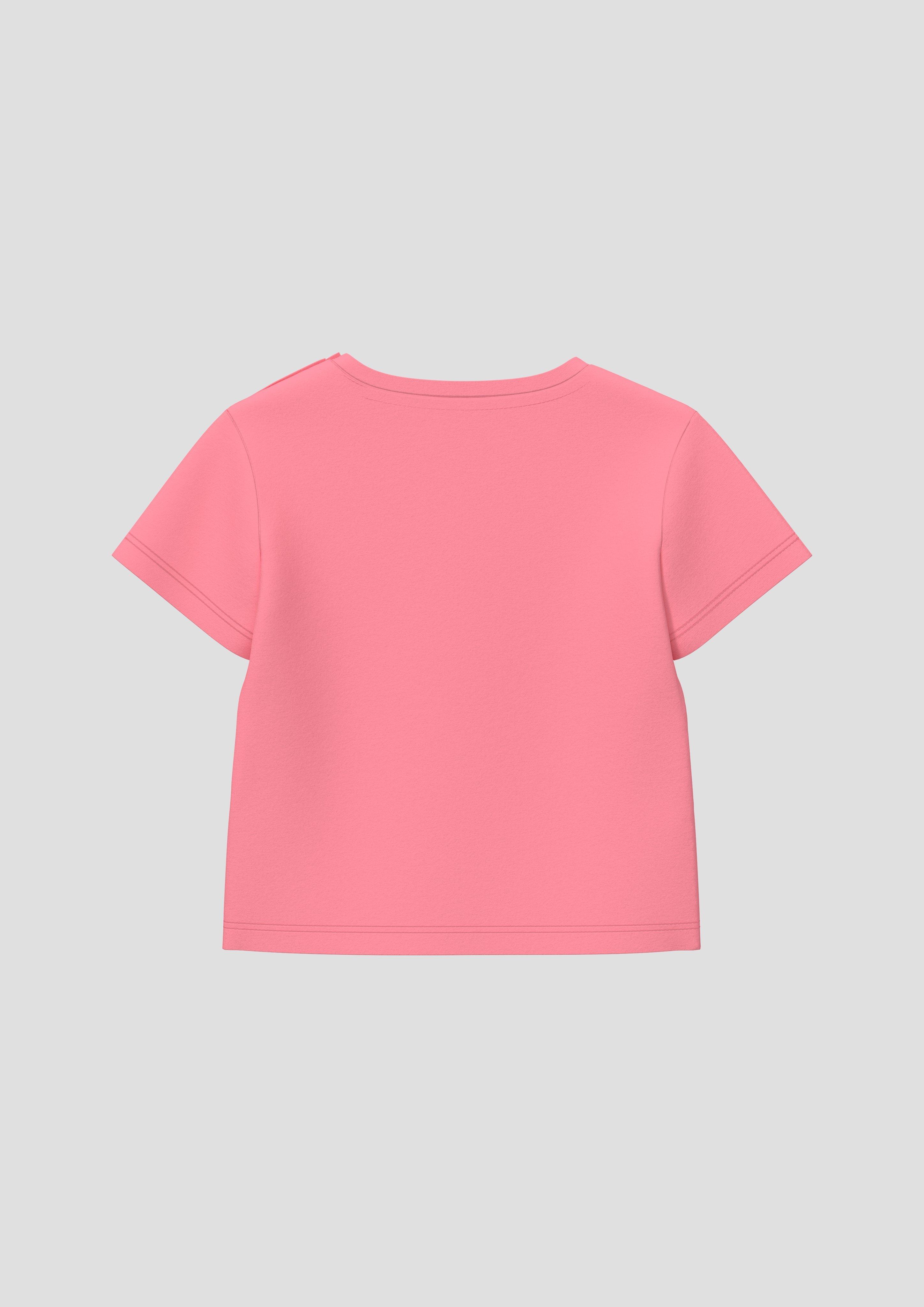 T-Shirt in 42F2, 52F1, 01M1, 79M2, 01F1 & 52M1