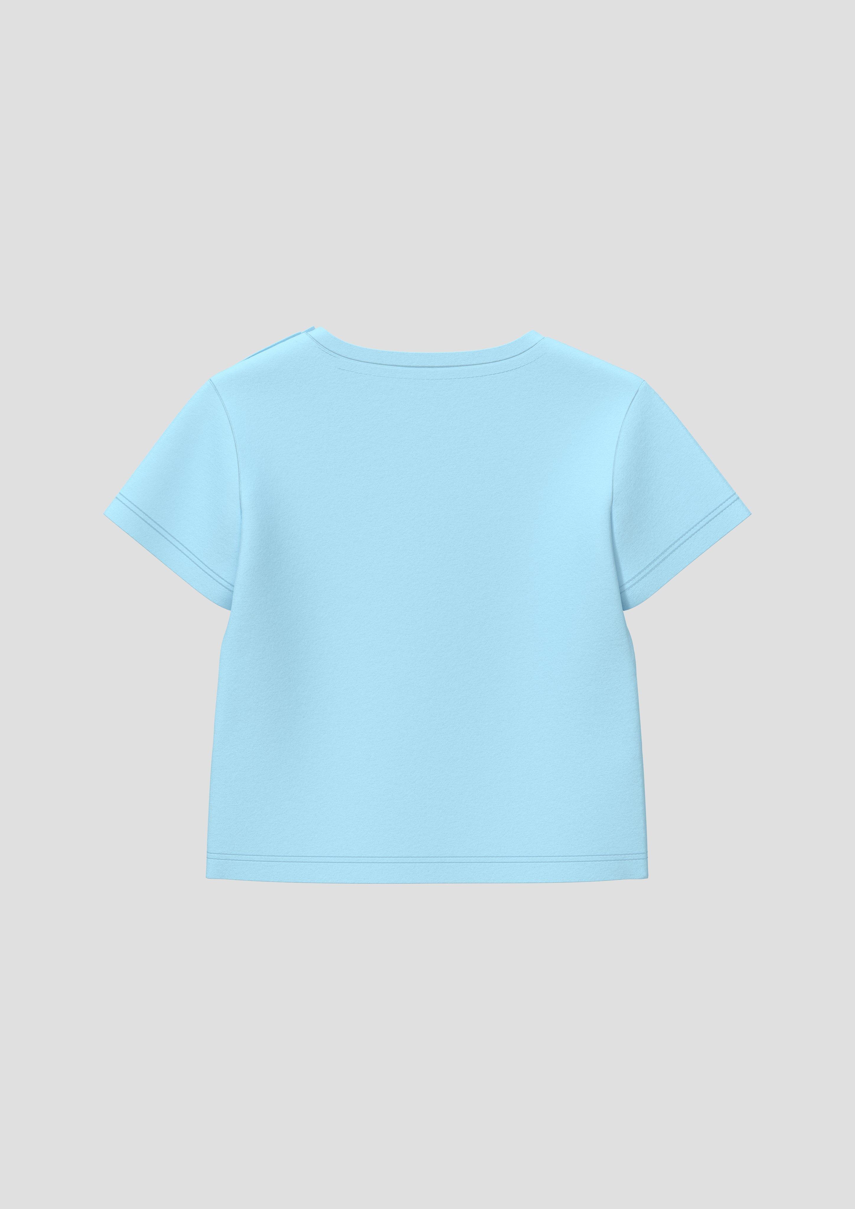 T-Shirt in 52F1, 01M1, 79M2, 42F2, 01F1 & 52M1