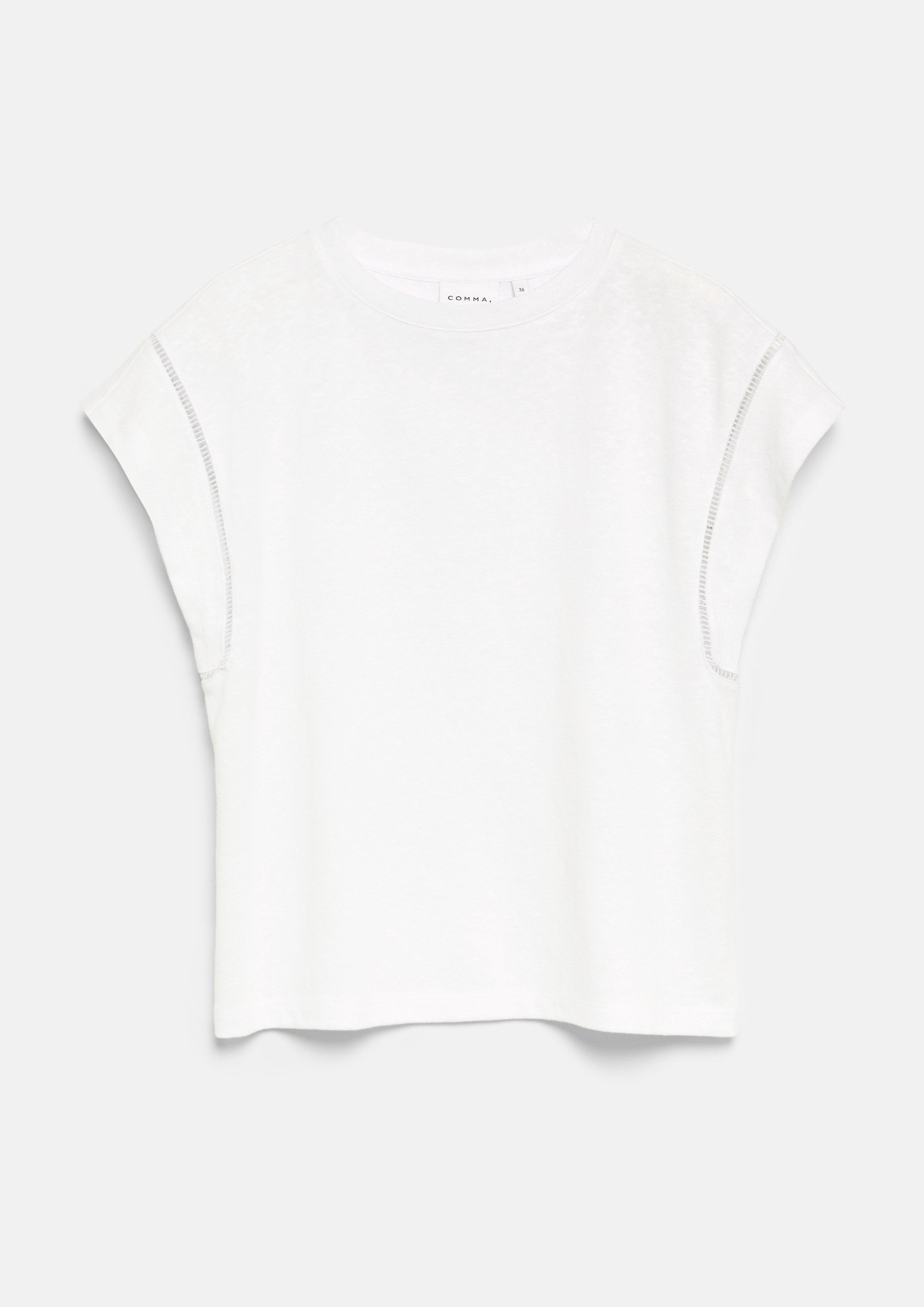 T-Shirt in  by COMMA