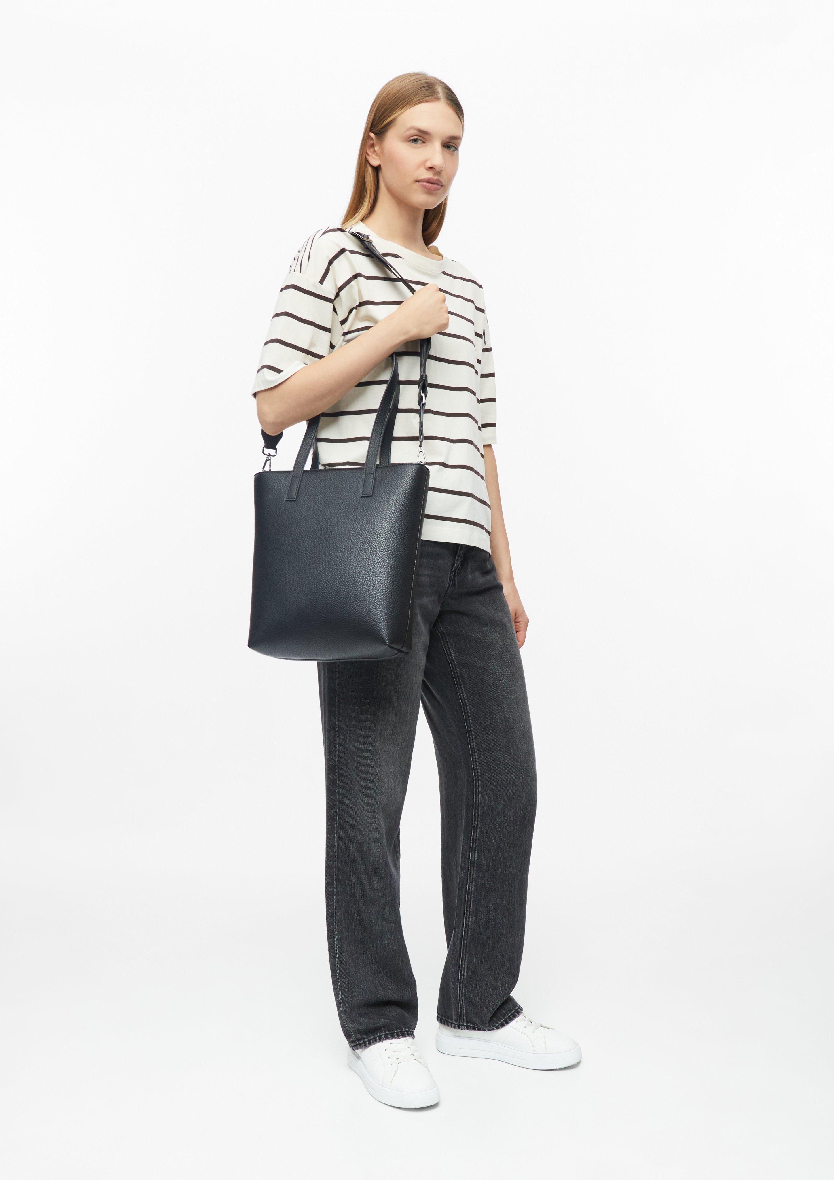 Femmes Sac avec bandoulière amovible et plaque à logo en noir de s.Oliver