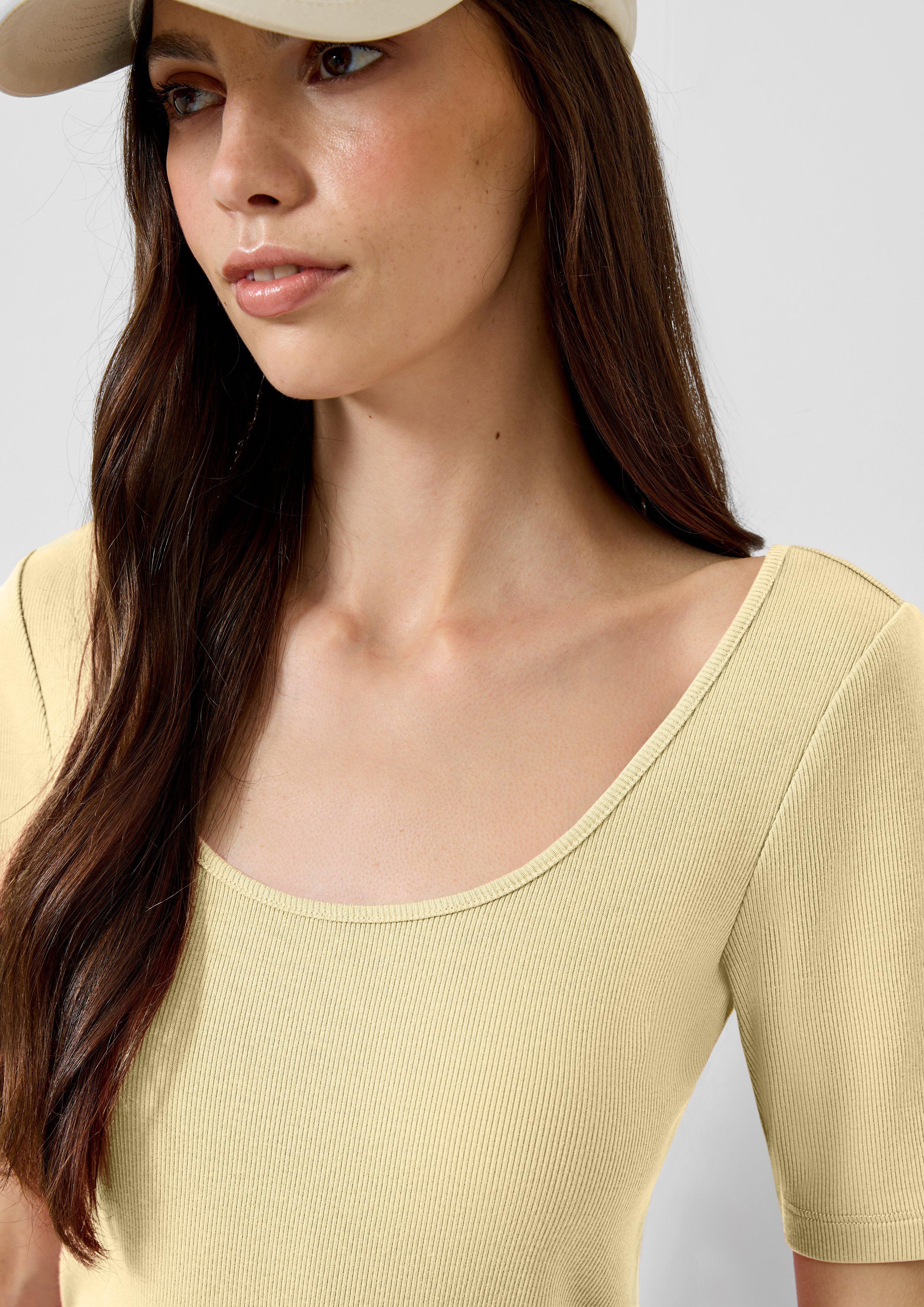 T-Shirt in 1101, 0100, 3101 & 9999