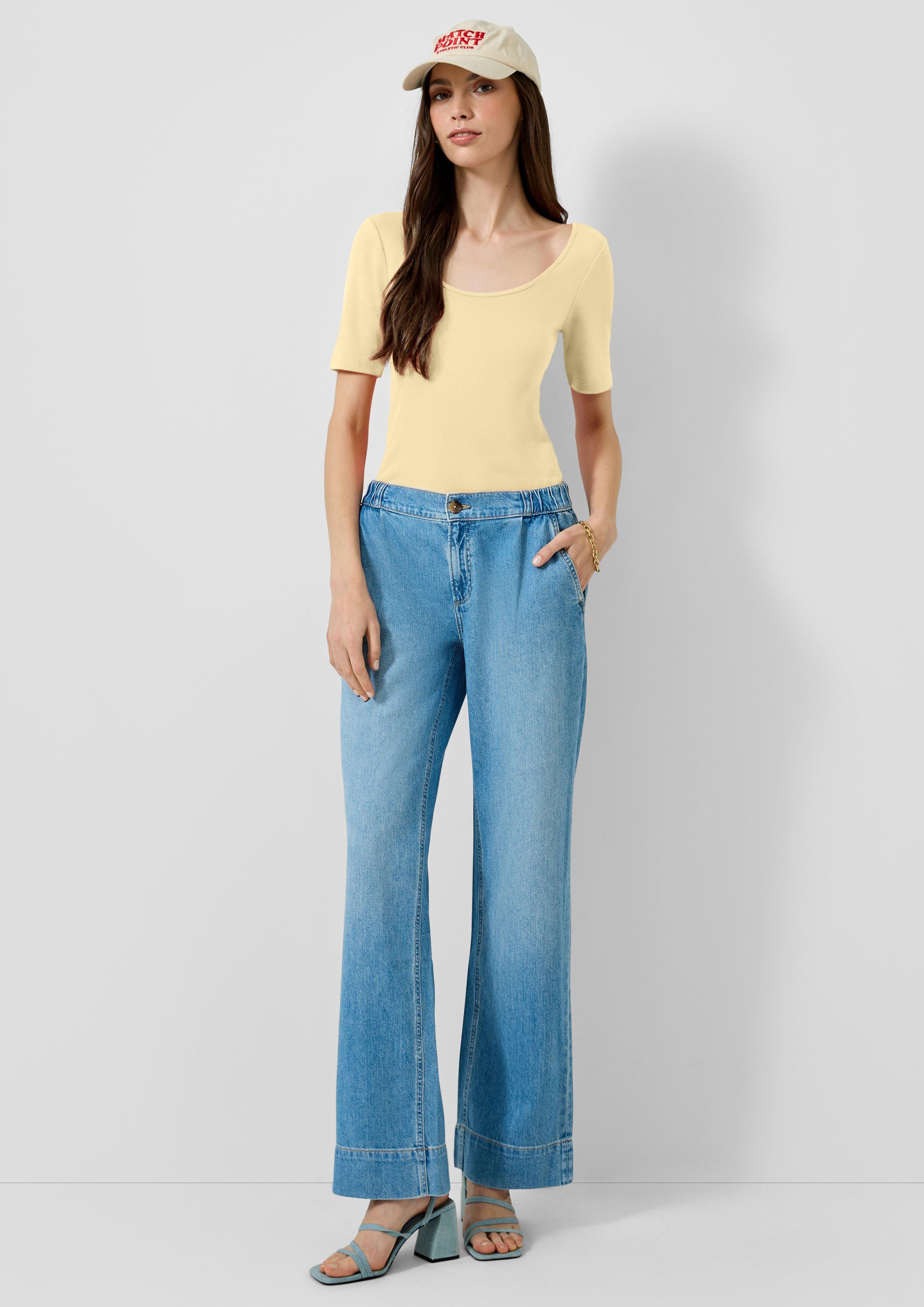 T-Shirt in 1101, 0100, 3101 & 9999