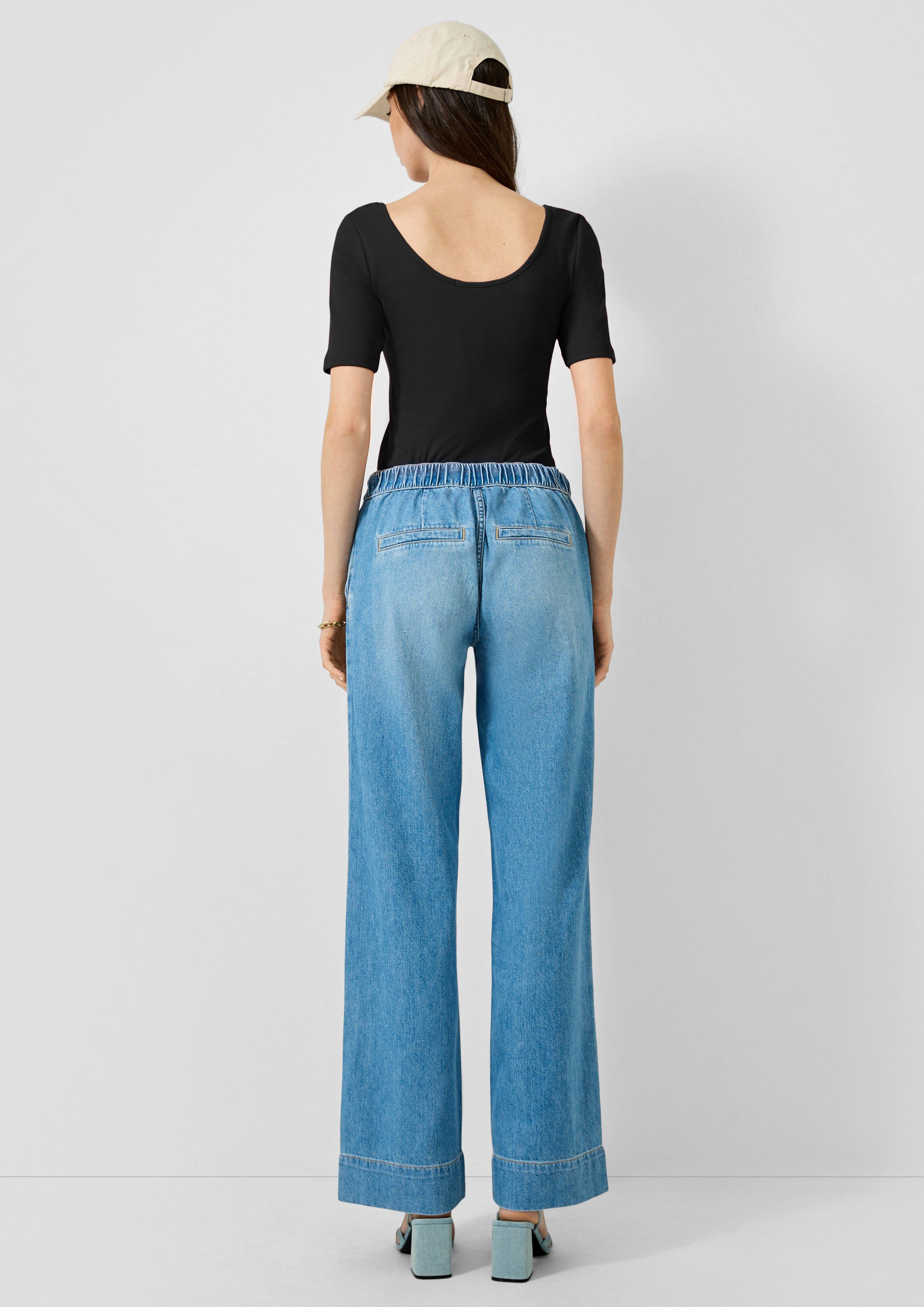 T-Shirt in 9999, 1101, 0100 & 3101