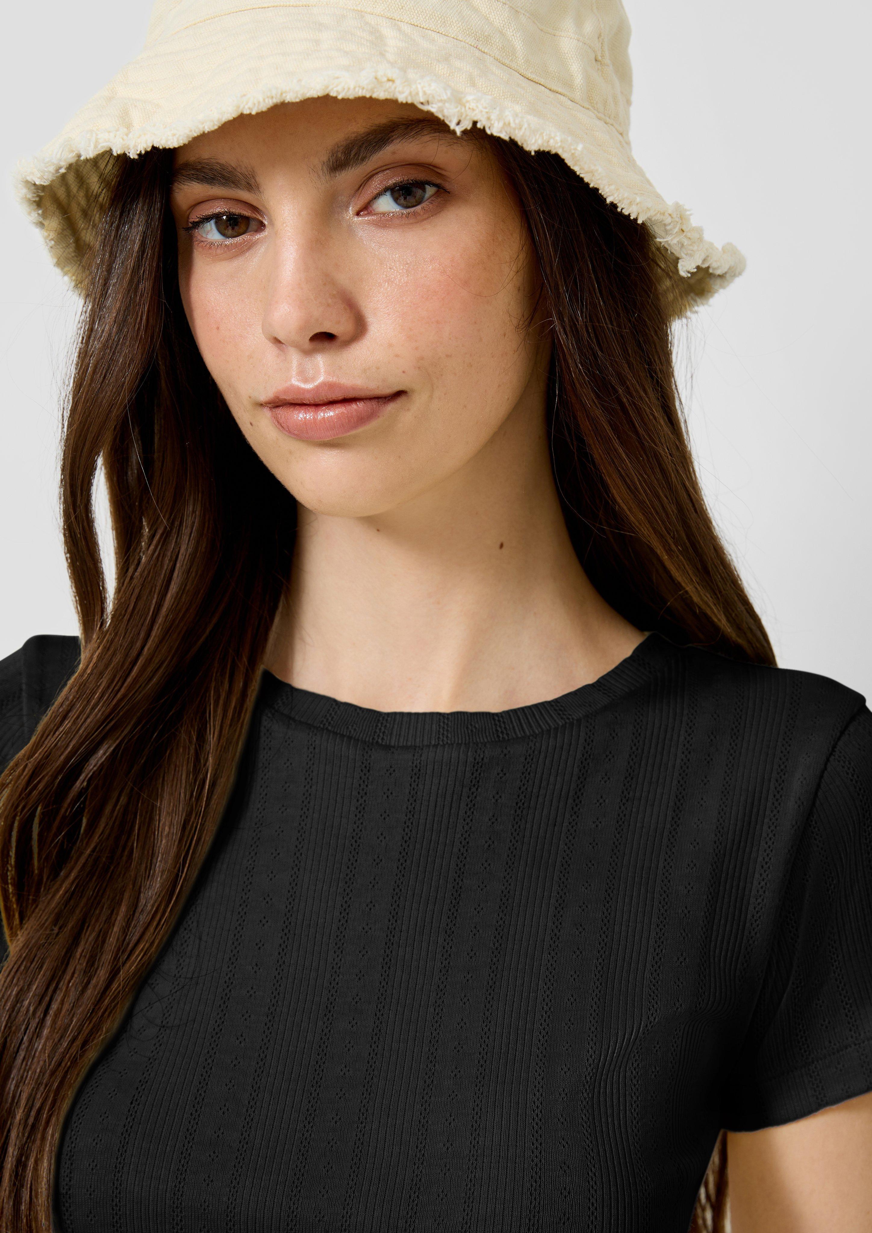 T-Shirt in 9999, 1101 & 0100