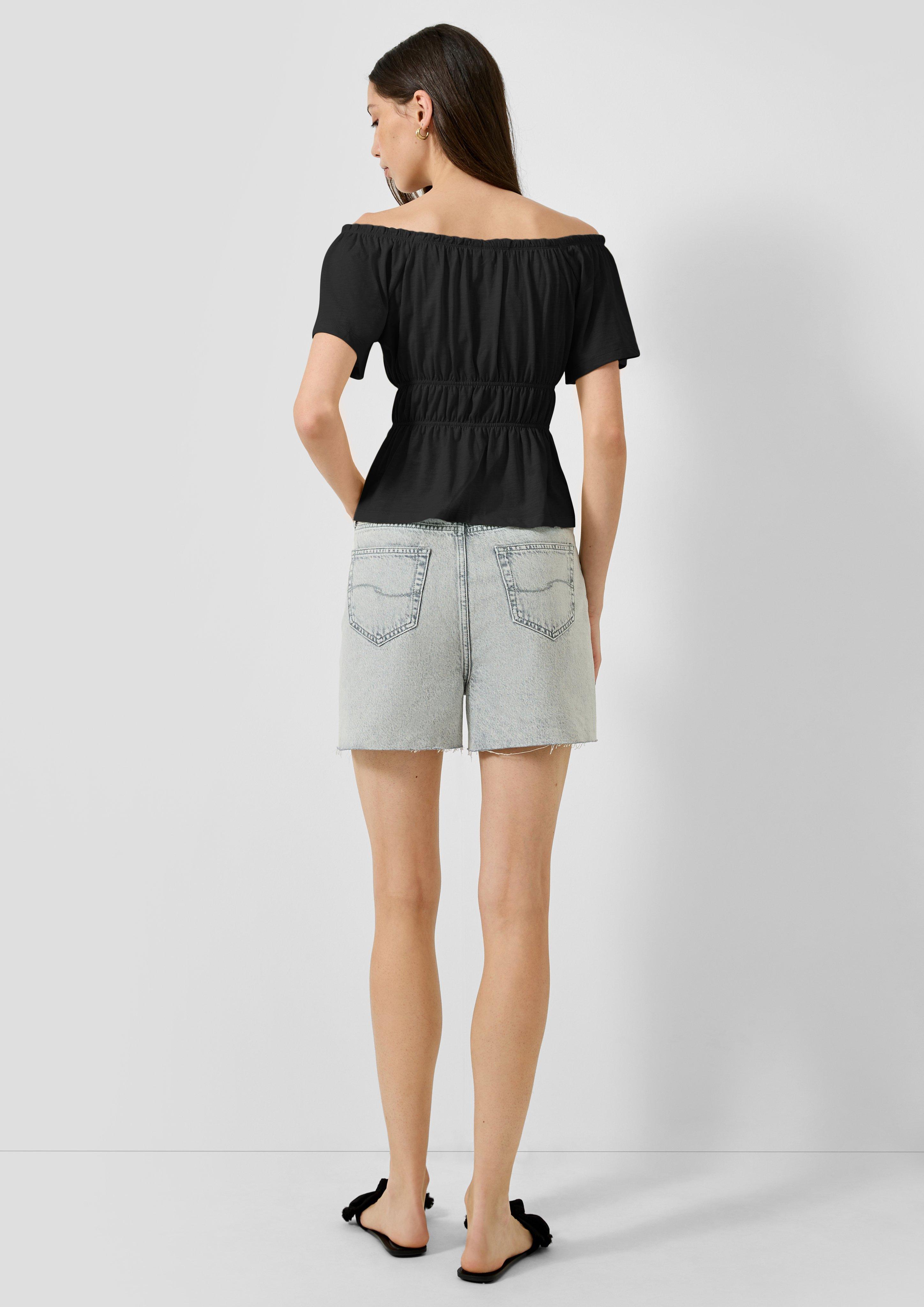 T-Shirt in 9999 & 1101