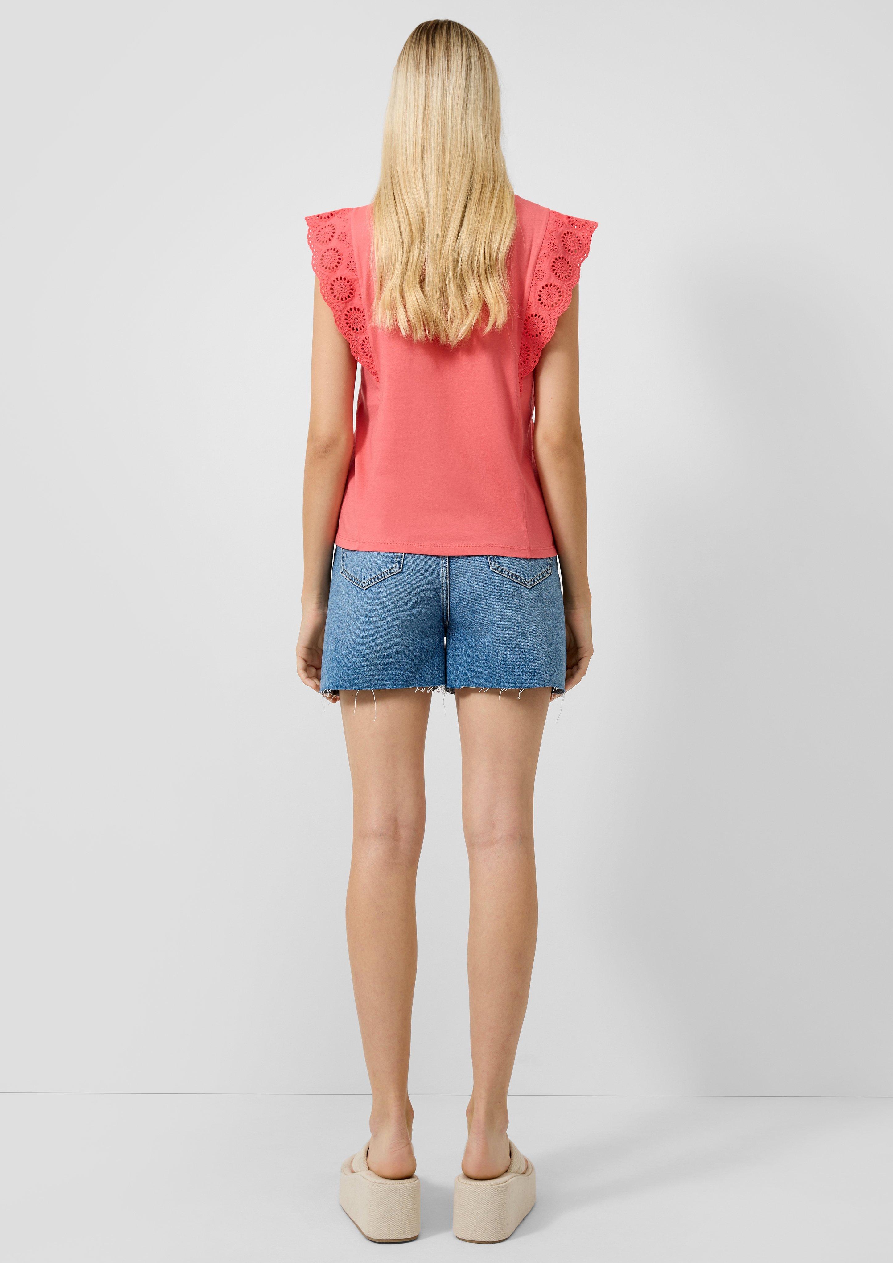 T-Shirt in 3101 & 0100