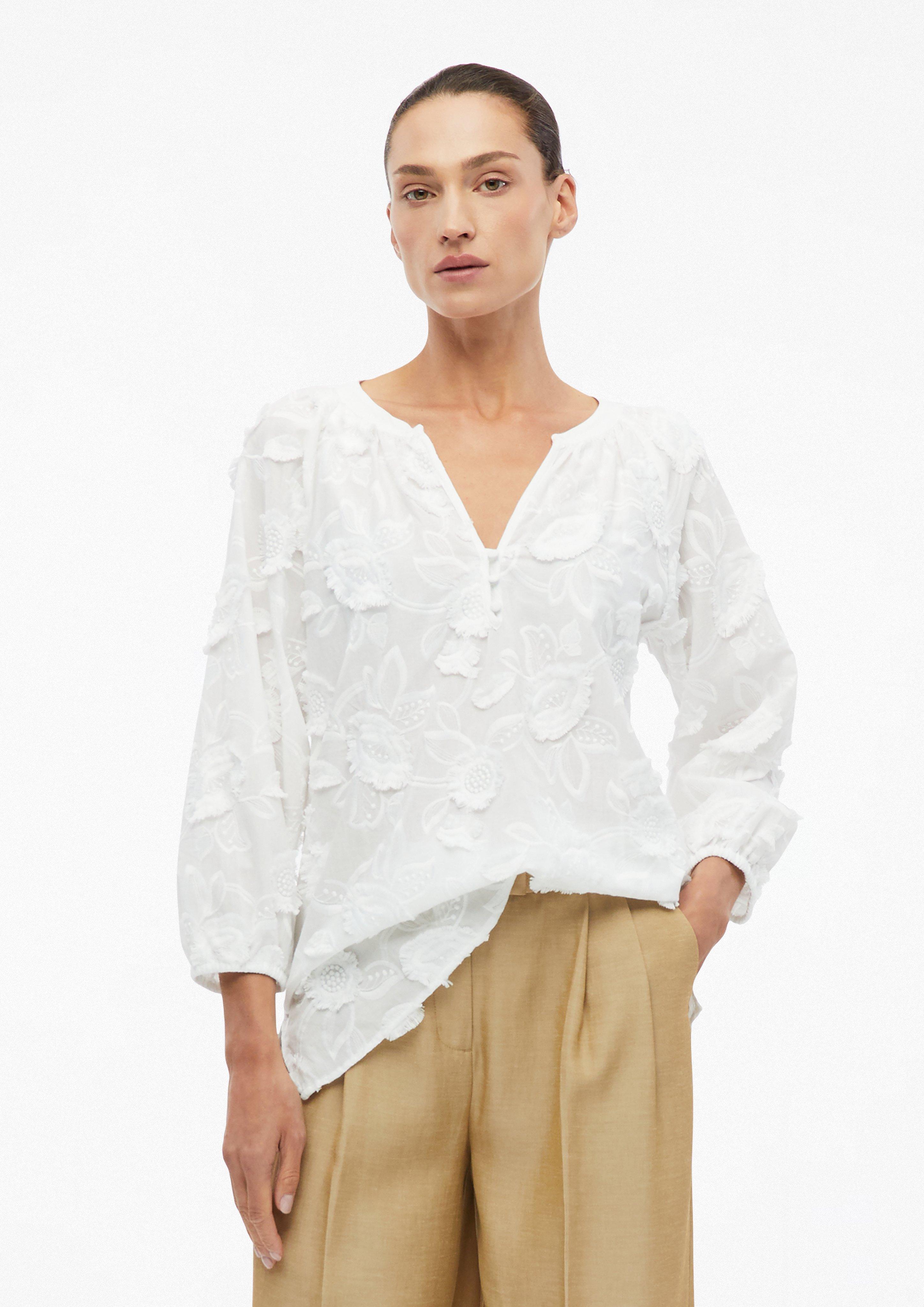 Tunika-Bluse mit floraler All-over-Stickerei in weiß von COMMA