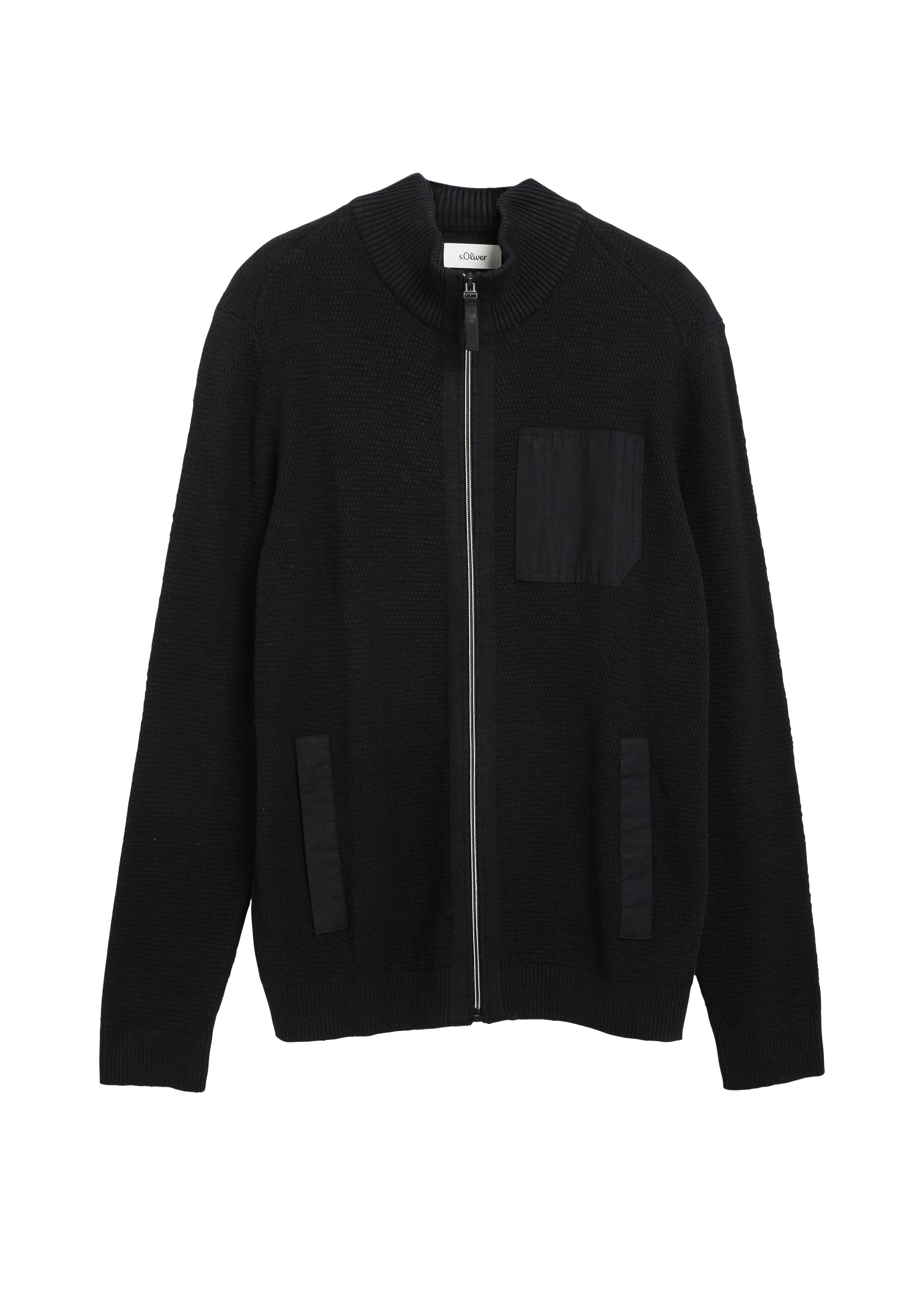 Gebreid vest met structuur en contrasterende details