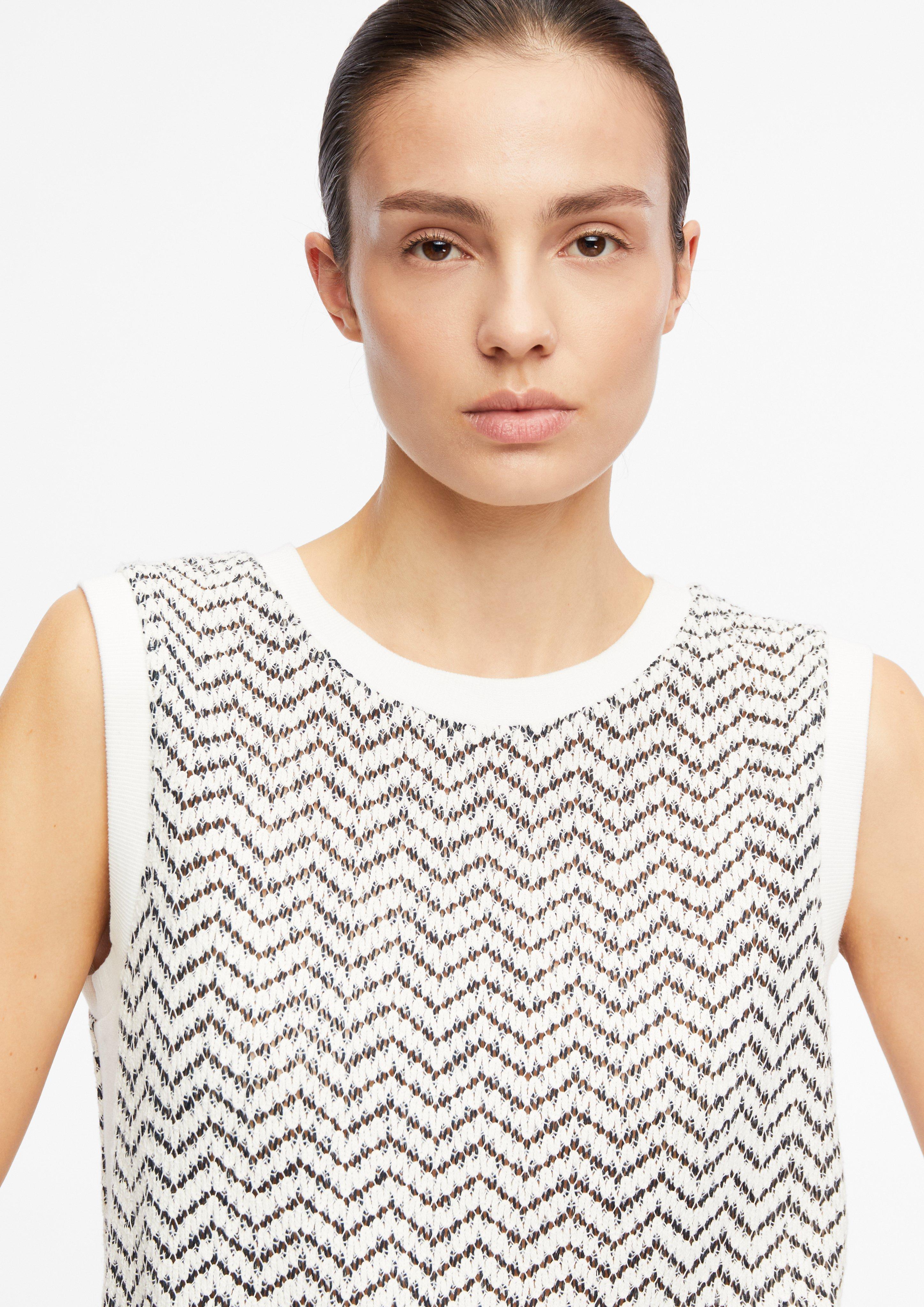 T-shirt en noir de COMMA