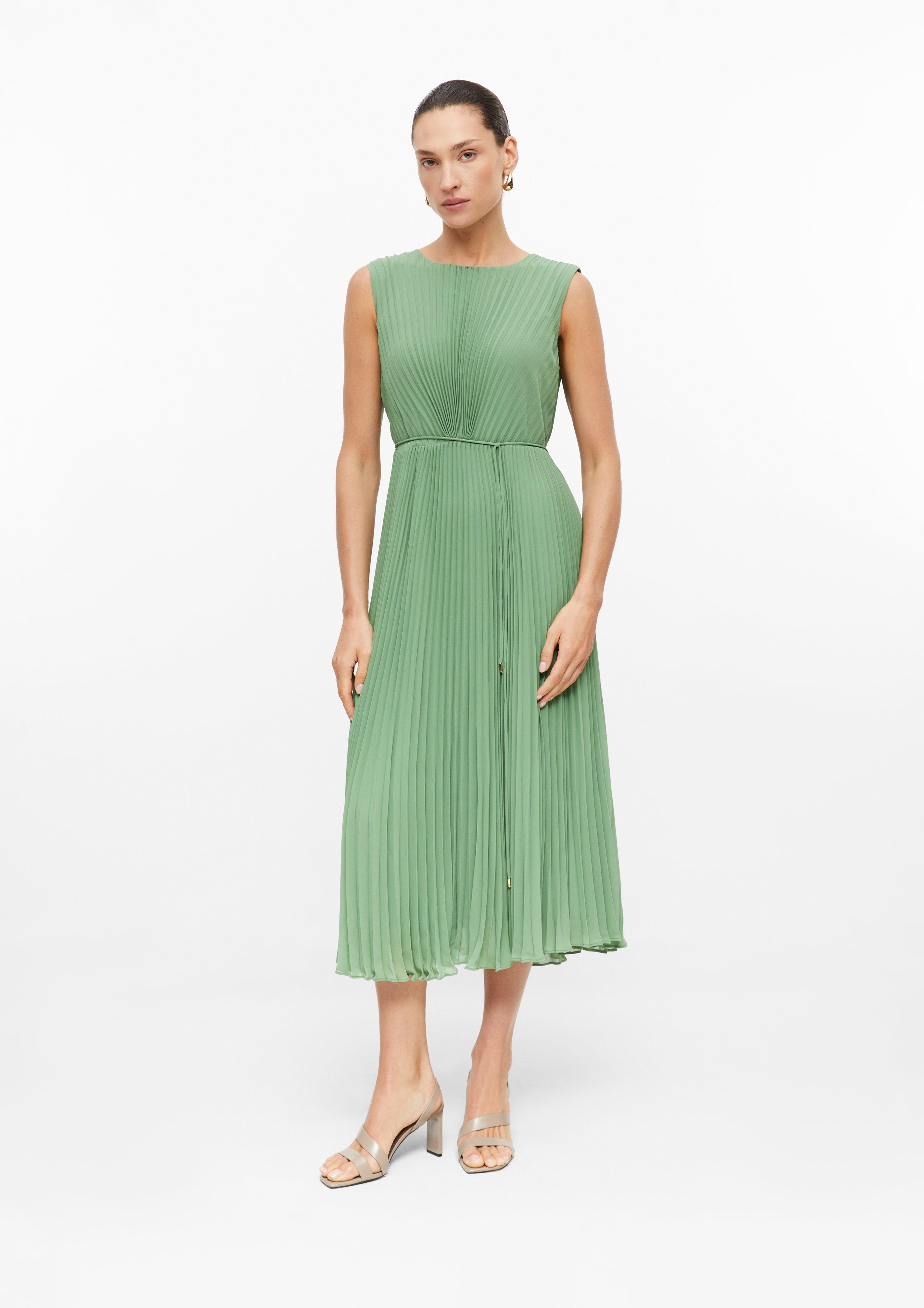 Dress in 7261 & 1011