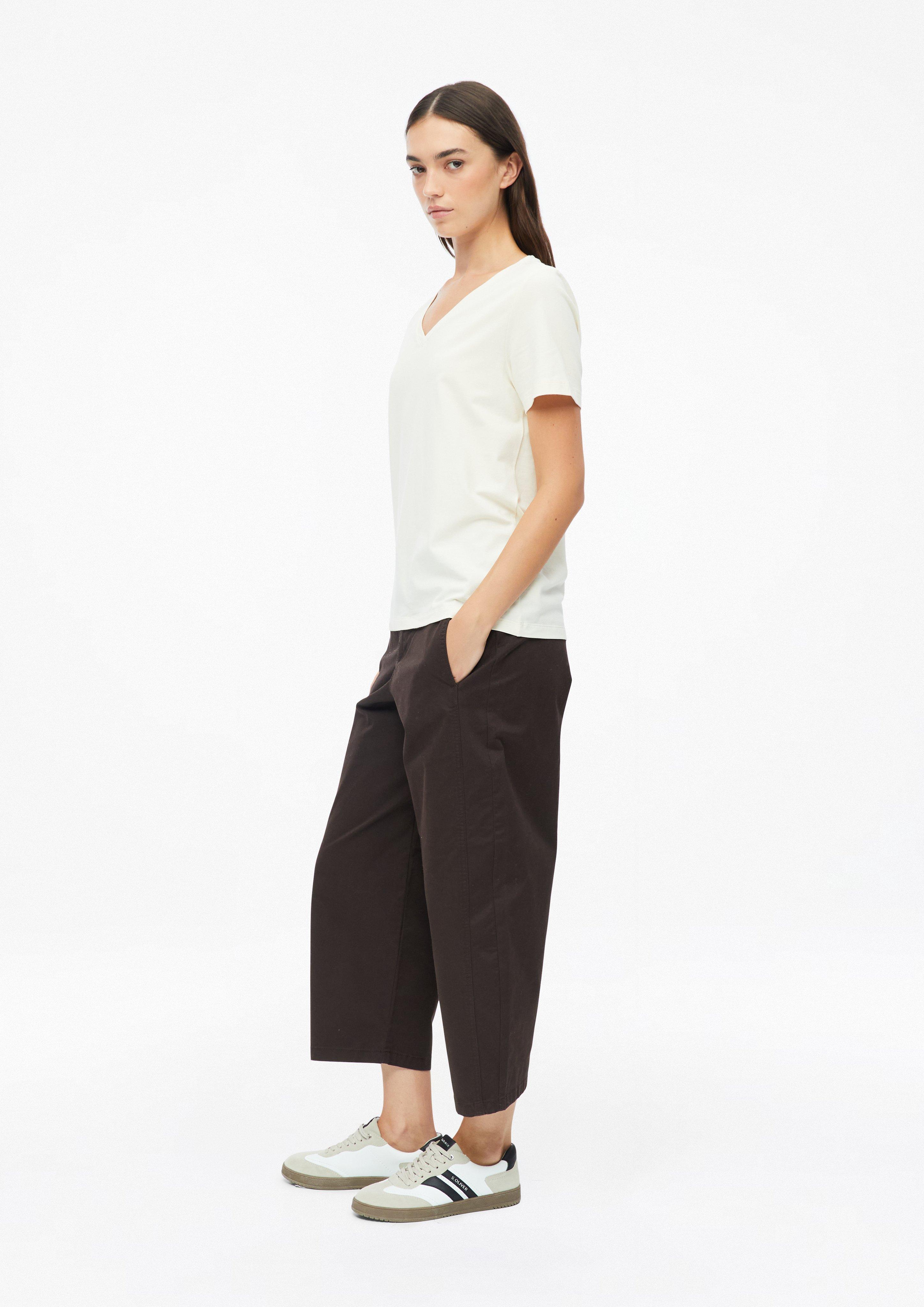 Women T-shirt with a V-neckline in cream by s.Oliver