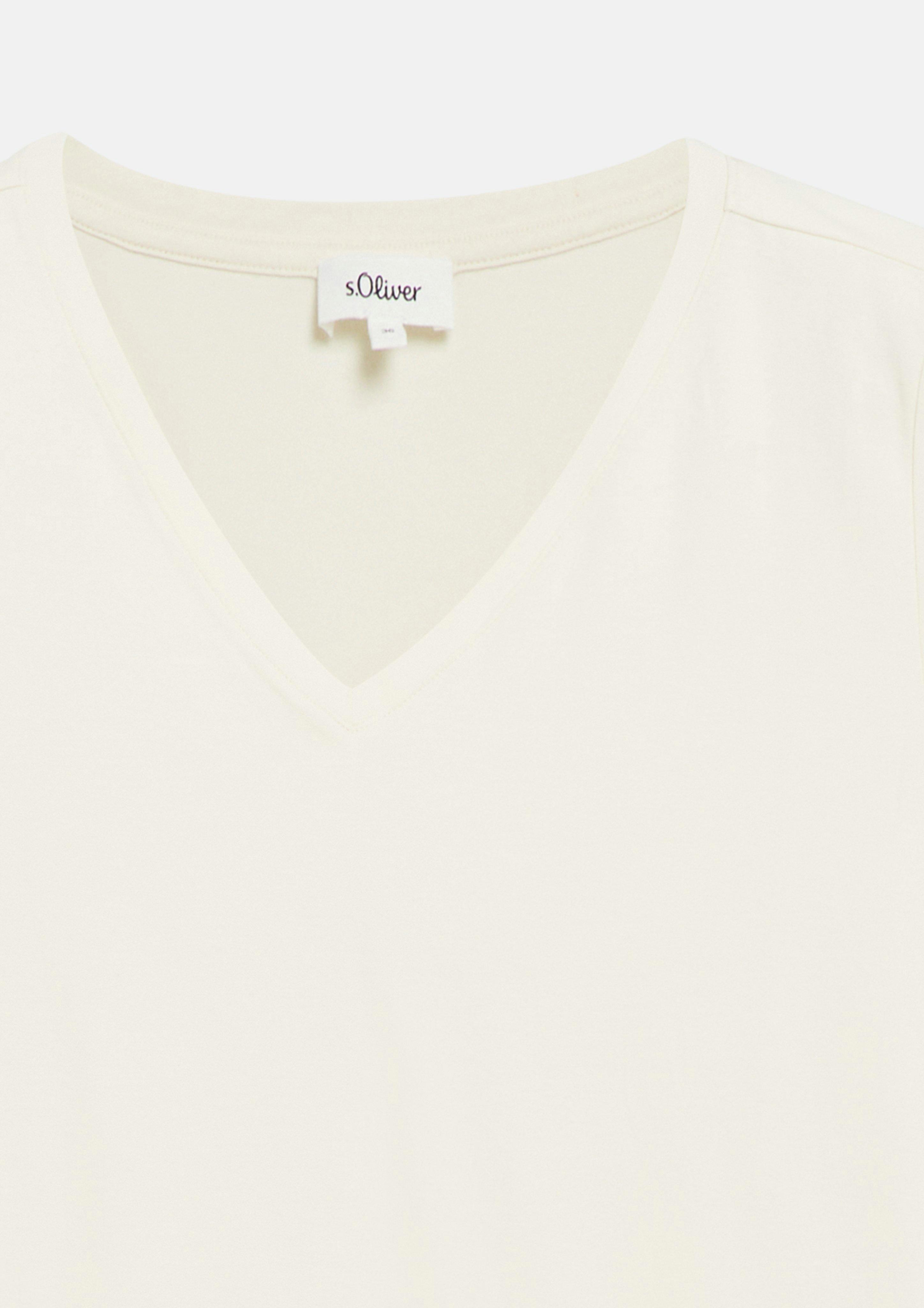 Women T-shirt with a V-neckline in cream by s.Oliver
