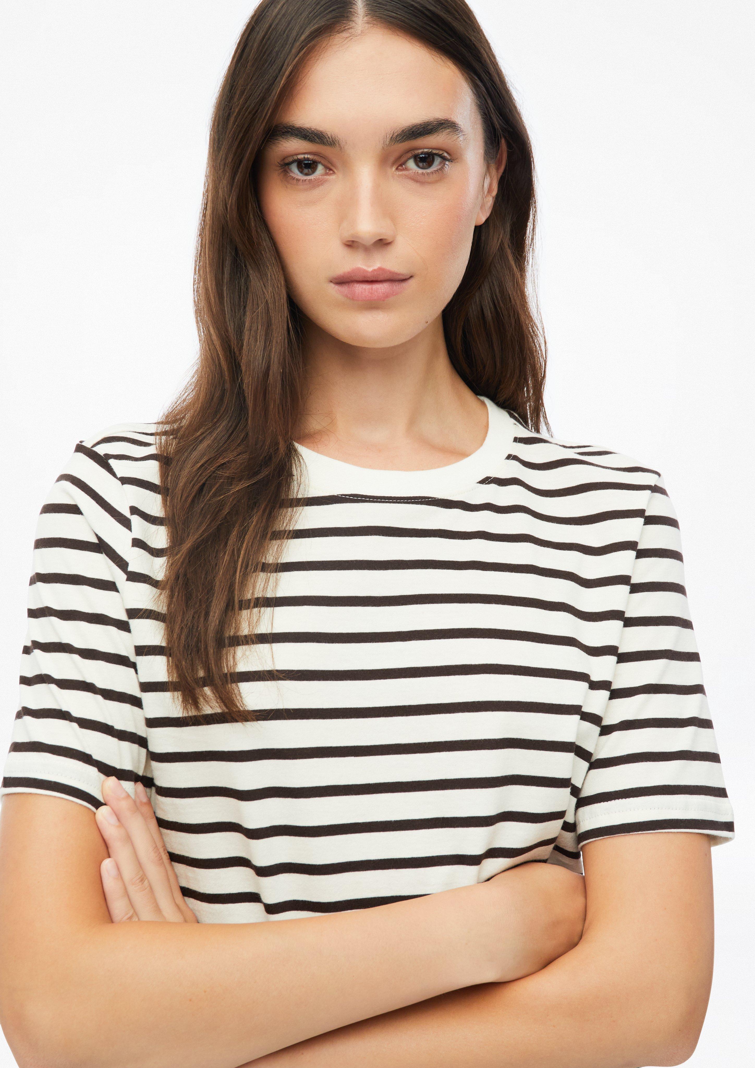 Women Striped T-shirt with a crew neck in cream by s.Oliver