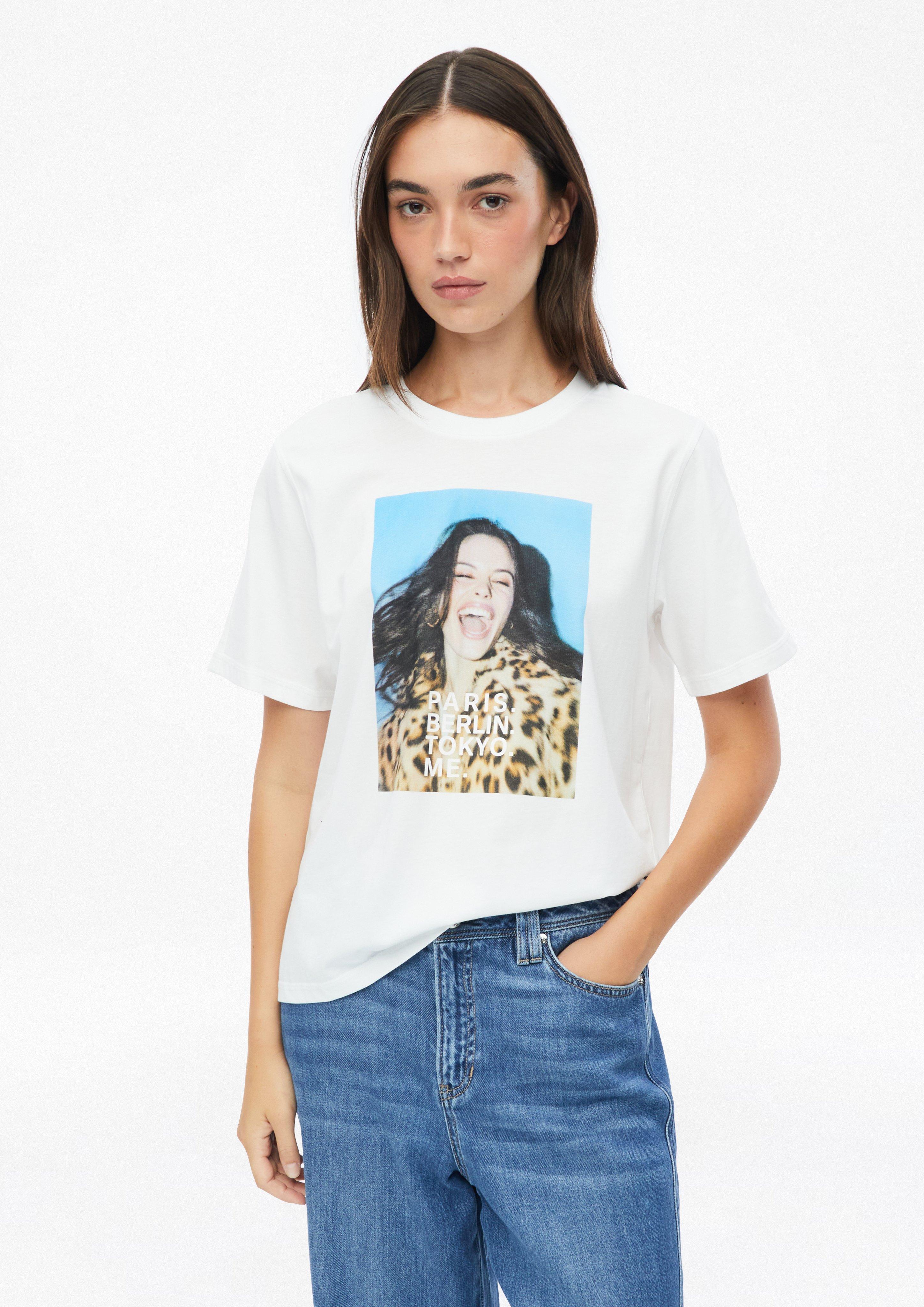 T-shirt coupe décontractée avec imprimé en blanc de s.Oliver