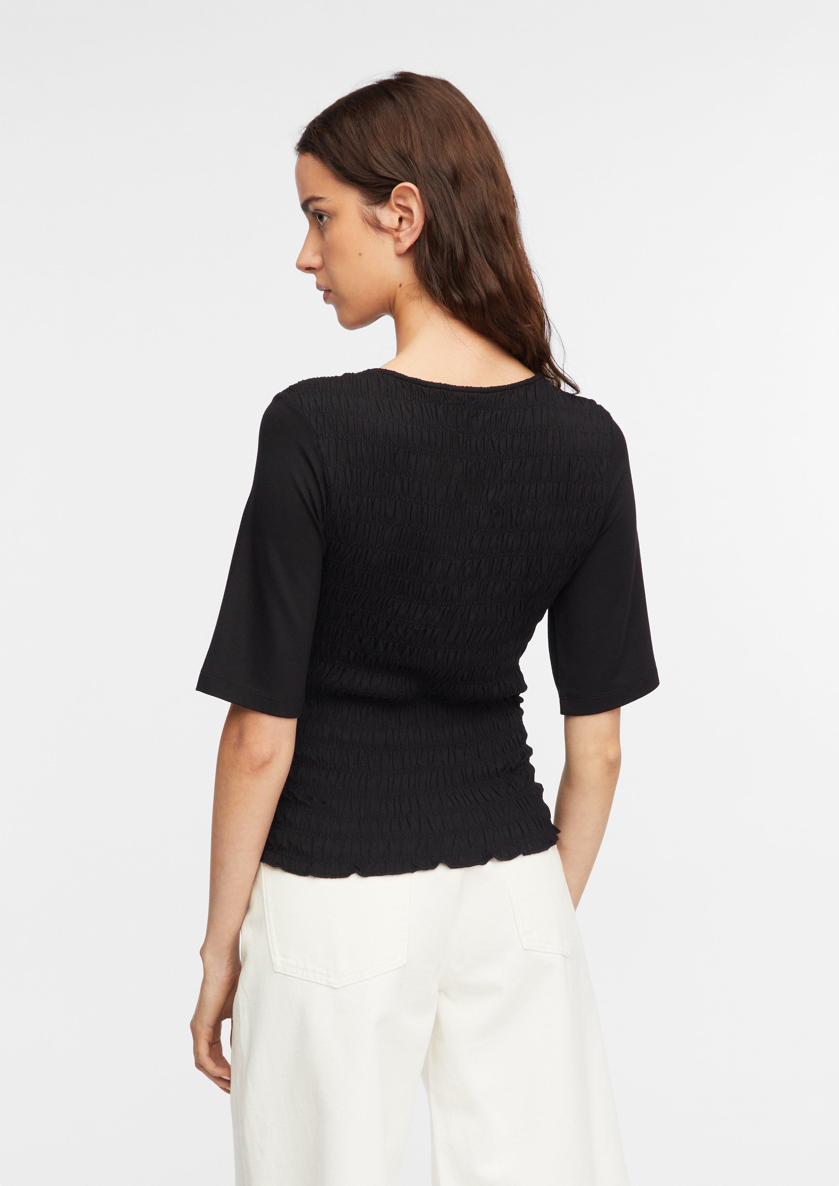 T-Shirt in black by COMMA