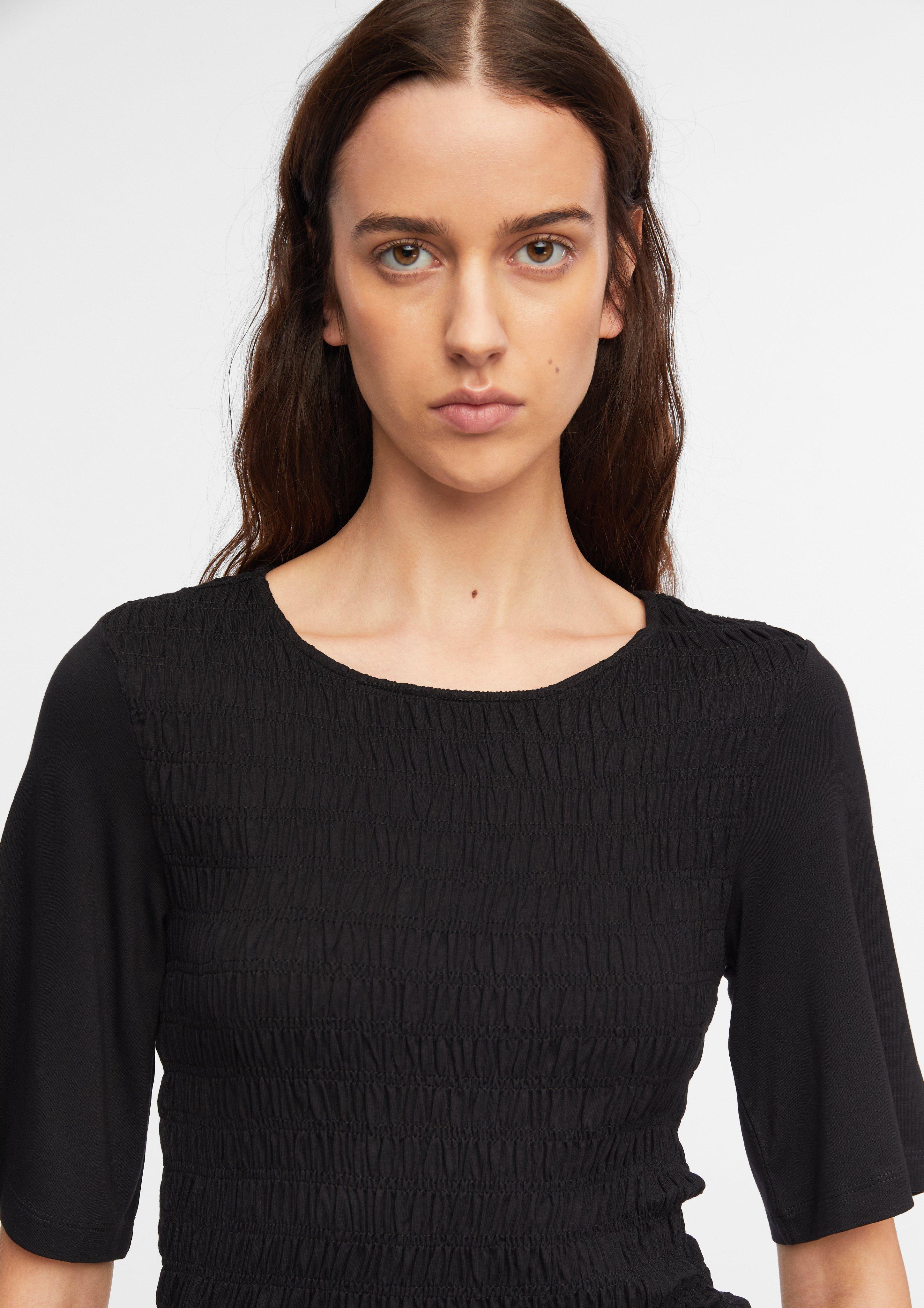 T-Shirt in black by COMMA
