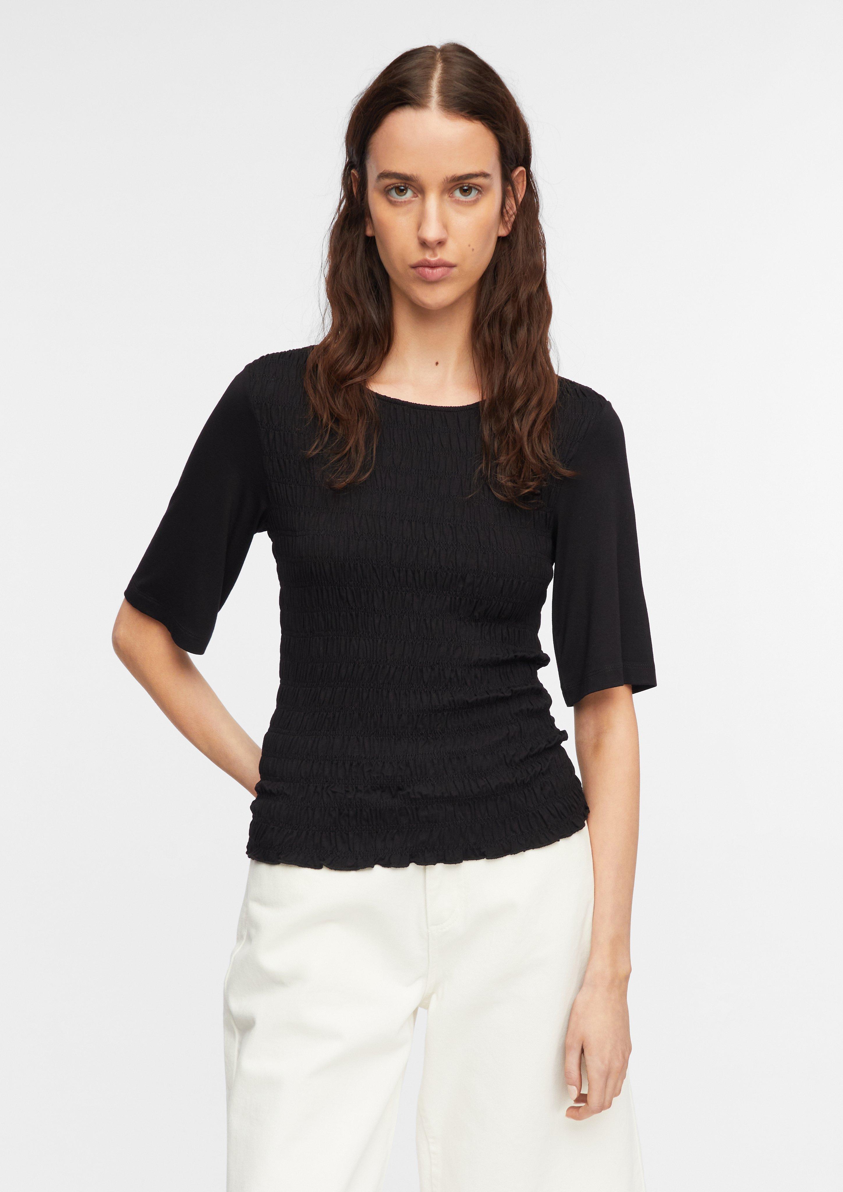T-Shirt in black by COMMA