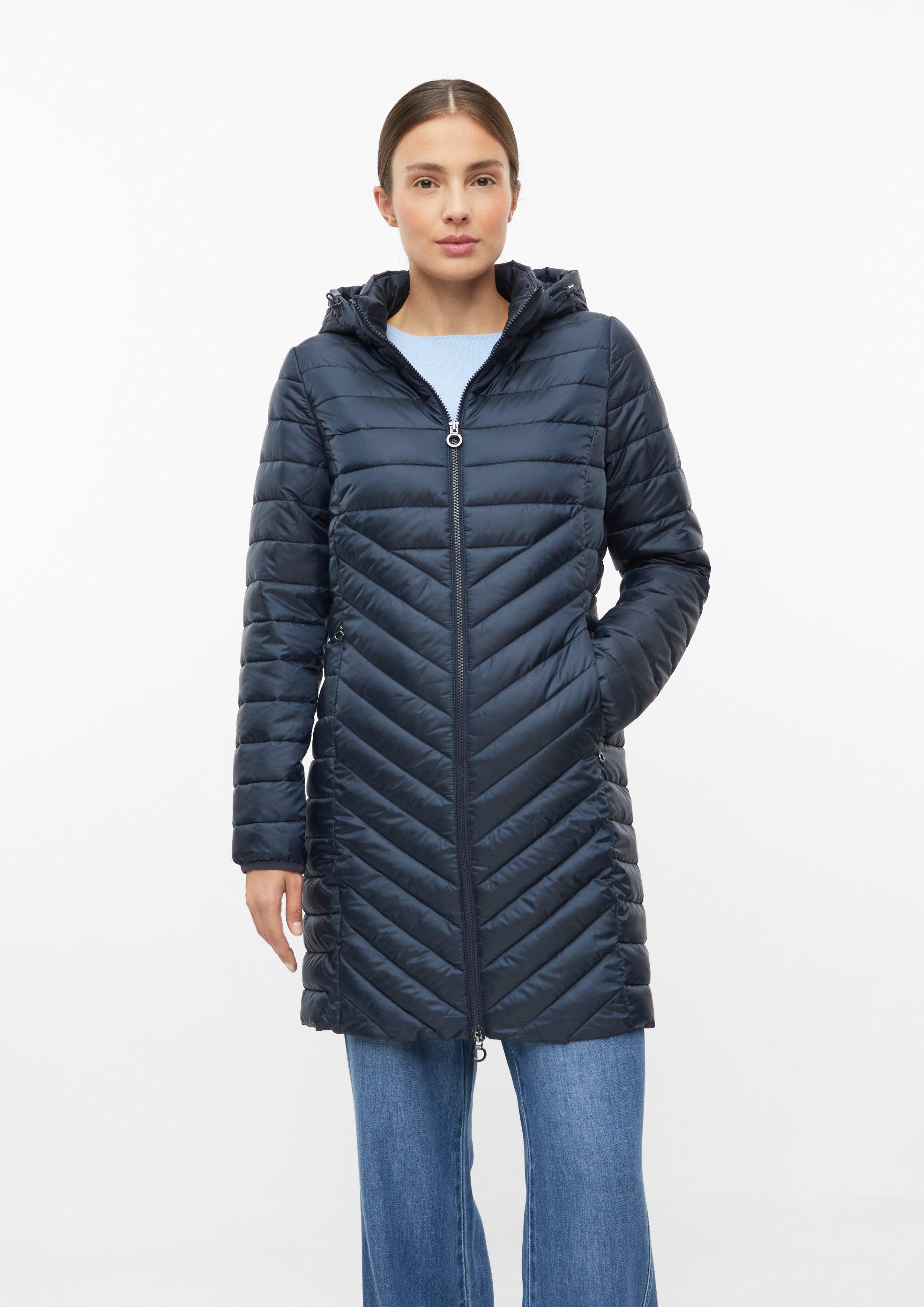 Leichter Steppmantel mit Kapuze und Packfunktion in Farbe navy von s.Oliver