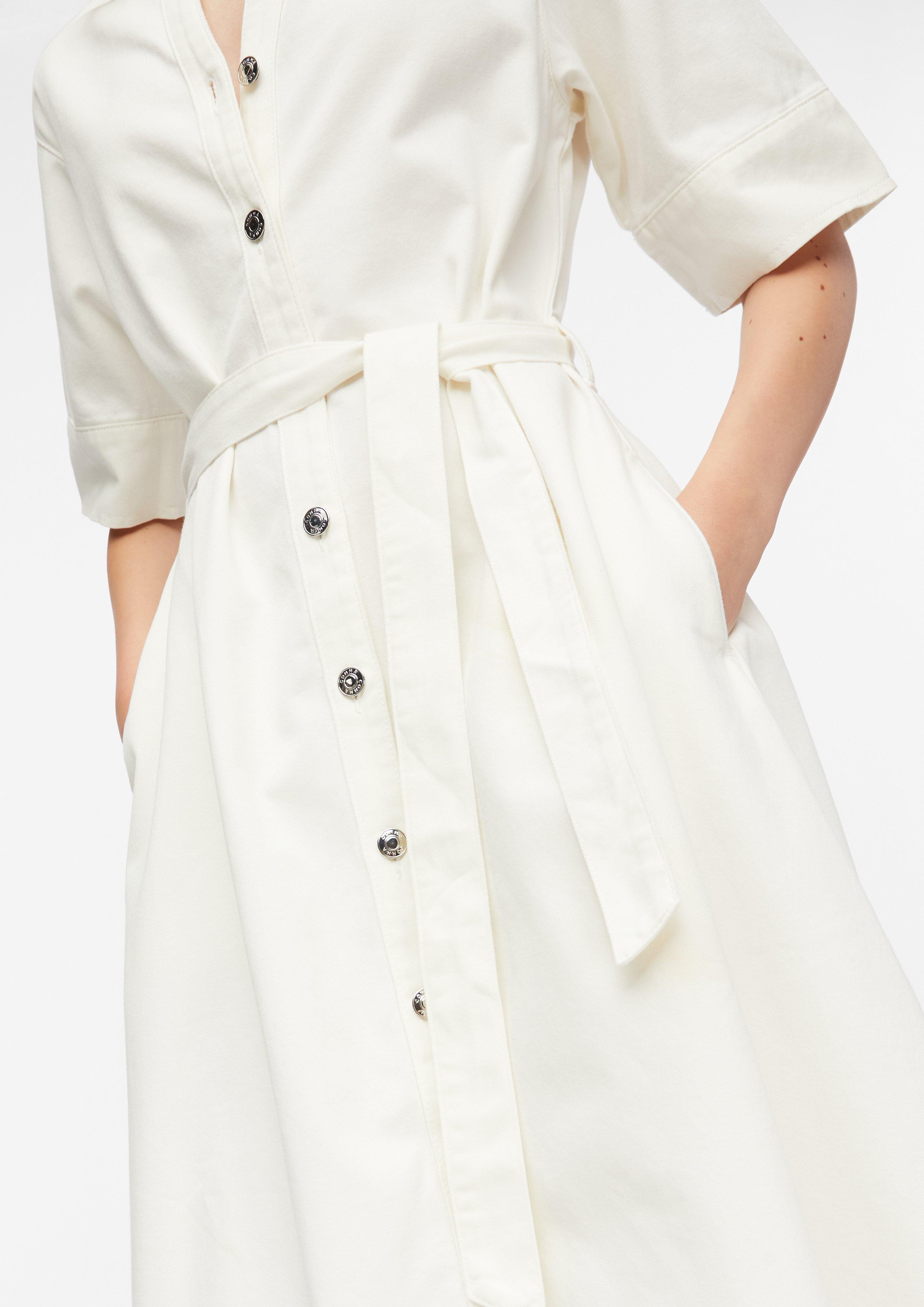 Kleid in weiß von COMMA